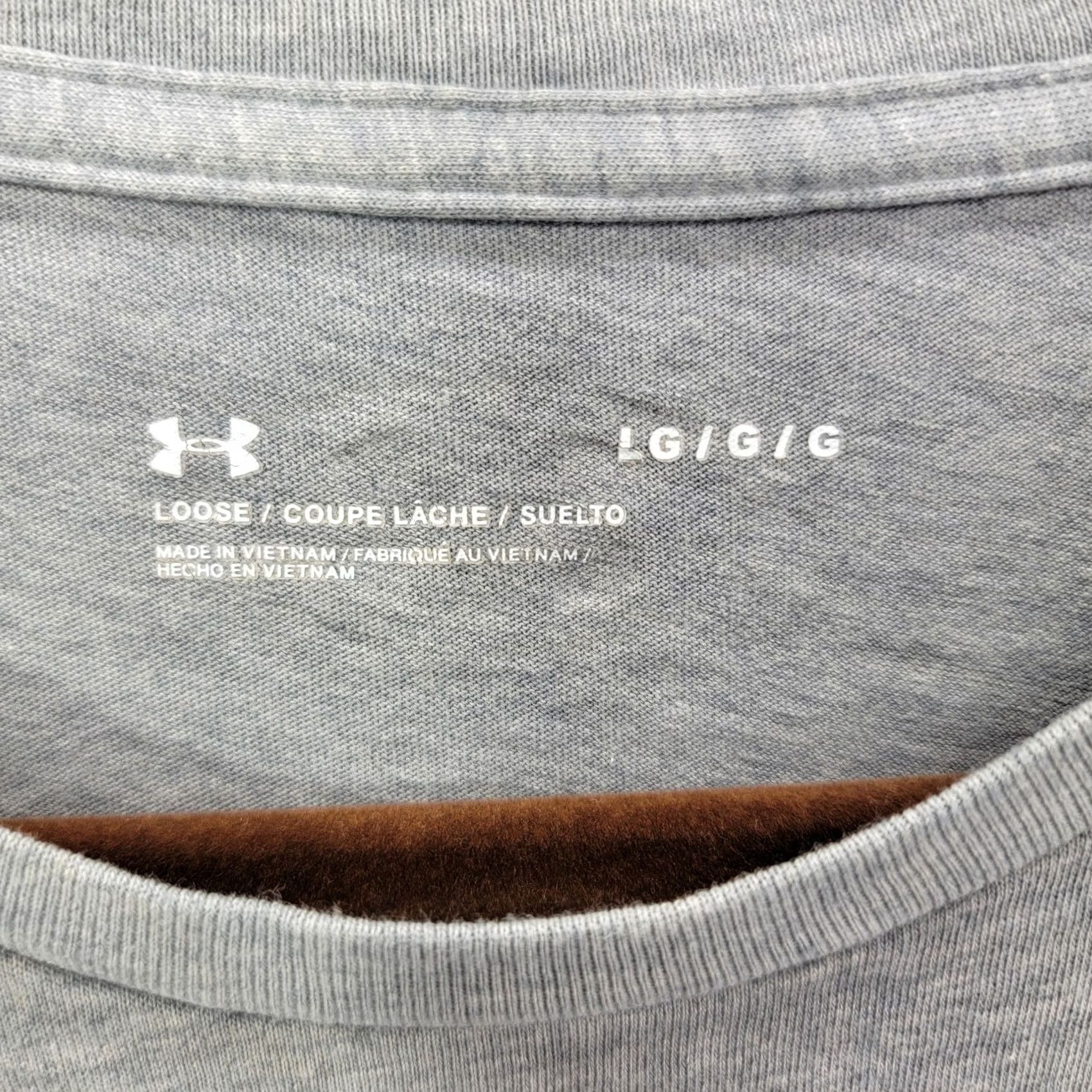Under Armour Under Armour shirt Men's L Gray Short Sleeve Loose Fit gym athletic wear Size US L / EU 52-54 / 3 - 3 Thumbnail