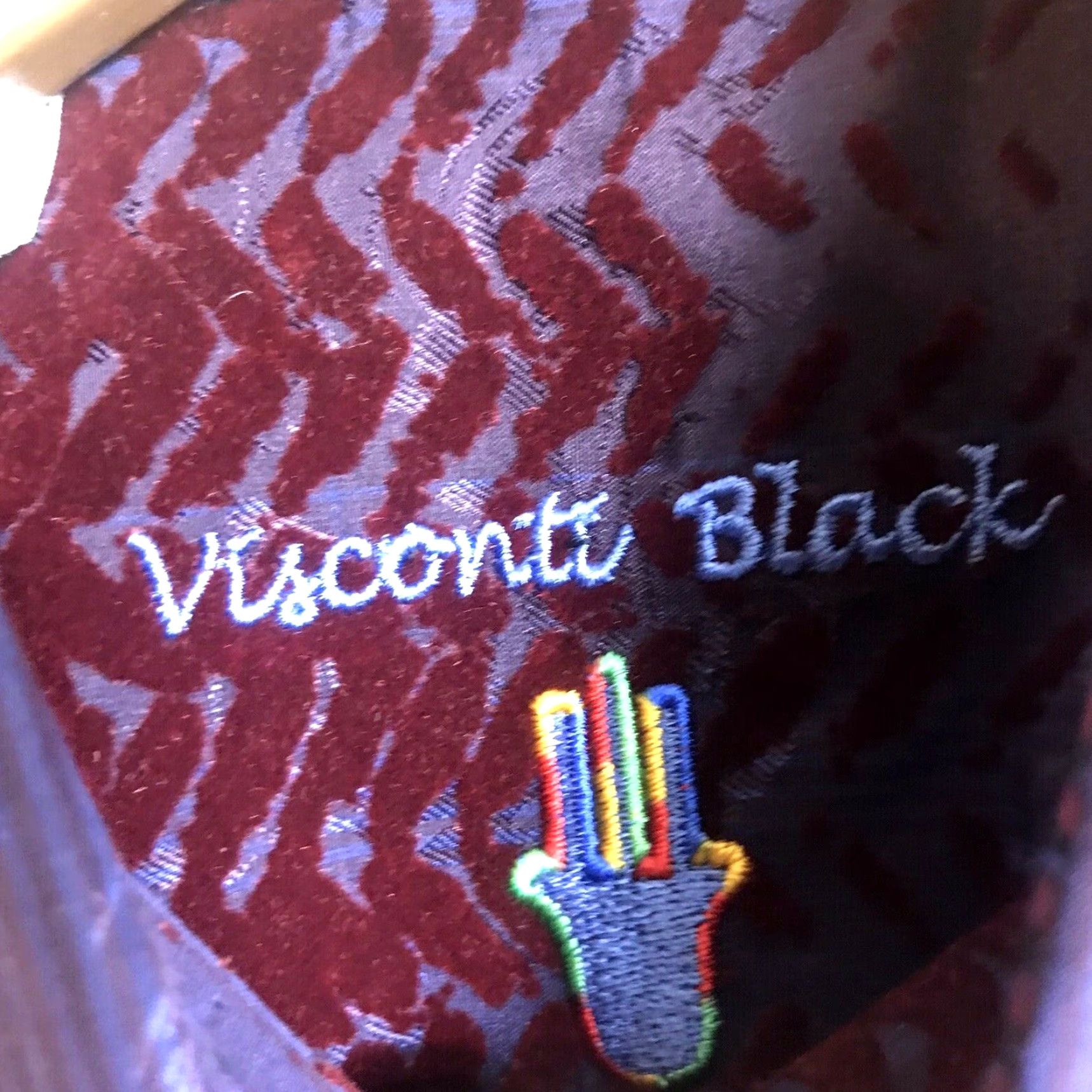 Luchiano Visconti VINTAGE Visconti Black Shirt Mens Small Flocked Deep Red Chevron Long Sleeve #3986 Size US S / EU 44-46 / 1 - 2 Thumbnail