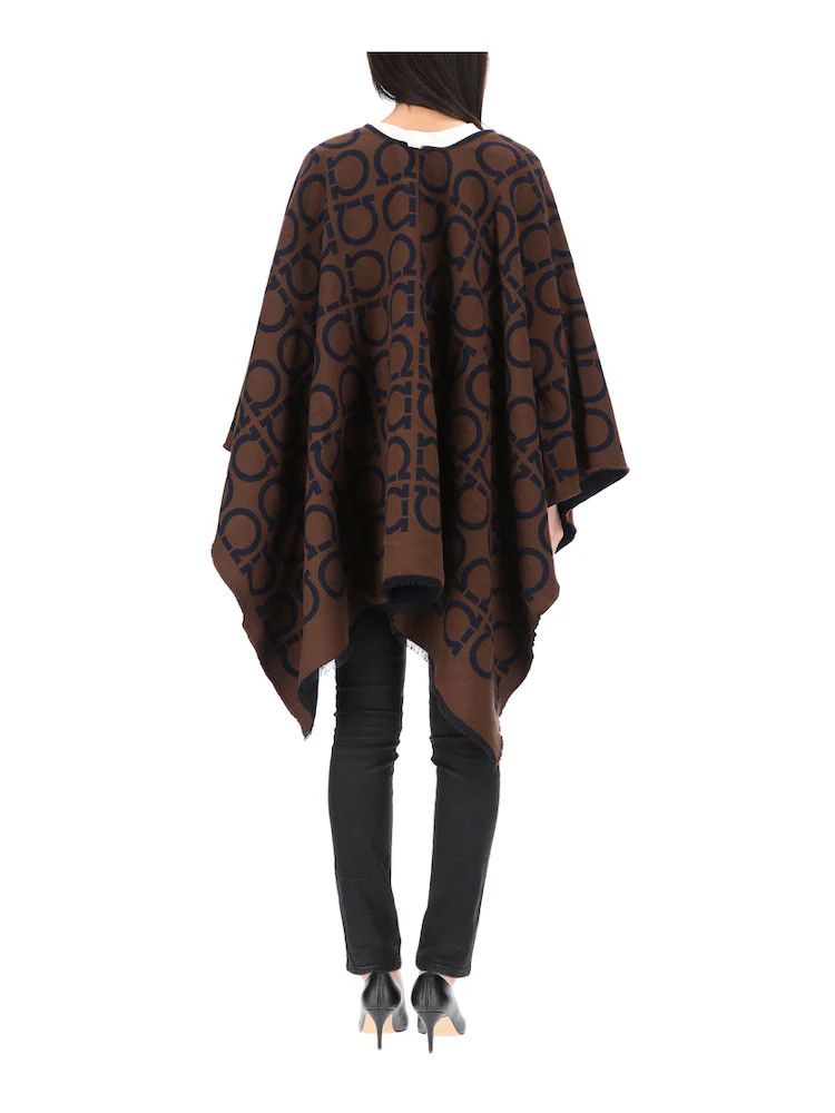 Salvatore Ferragamo o1s1rm0924 Reversible Wool Cape in Blue/Brown Size M / US 6-8 / IT 42-44 - 6 Thumbnail
