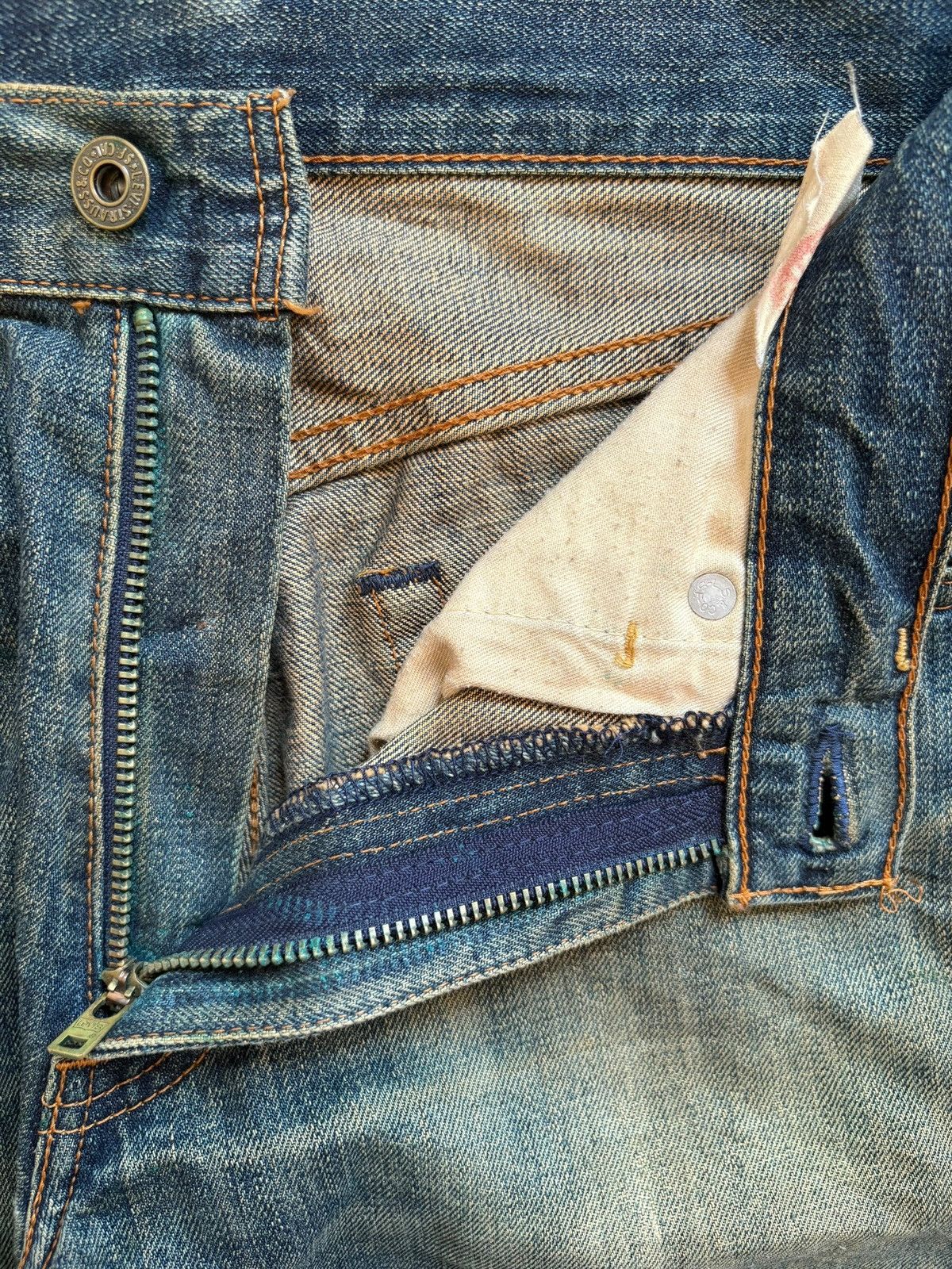 Levi's Vintage 90s Levis 503 Rusty Mud Wash Ripped Loose Jeans Size US 27 - 9 Thumbnail