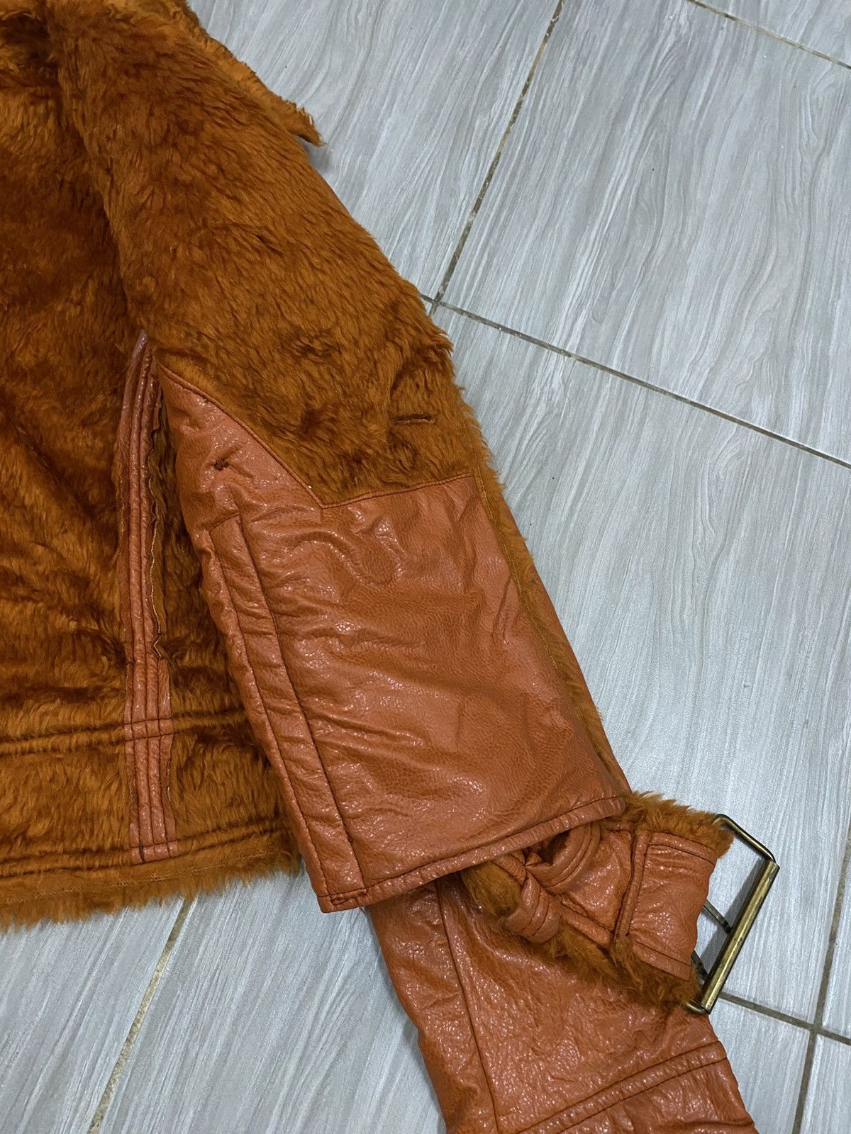 Miss Sixty Miss Sixty Y2K Faux Leather Fur Jacket – Belted Cropped Fit Size M / US 6-8 / IT 42-44 - 6 Thumbnail