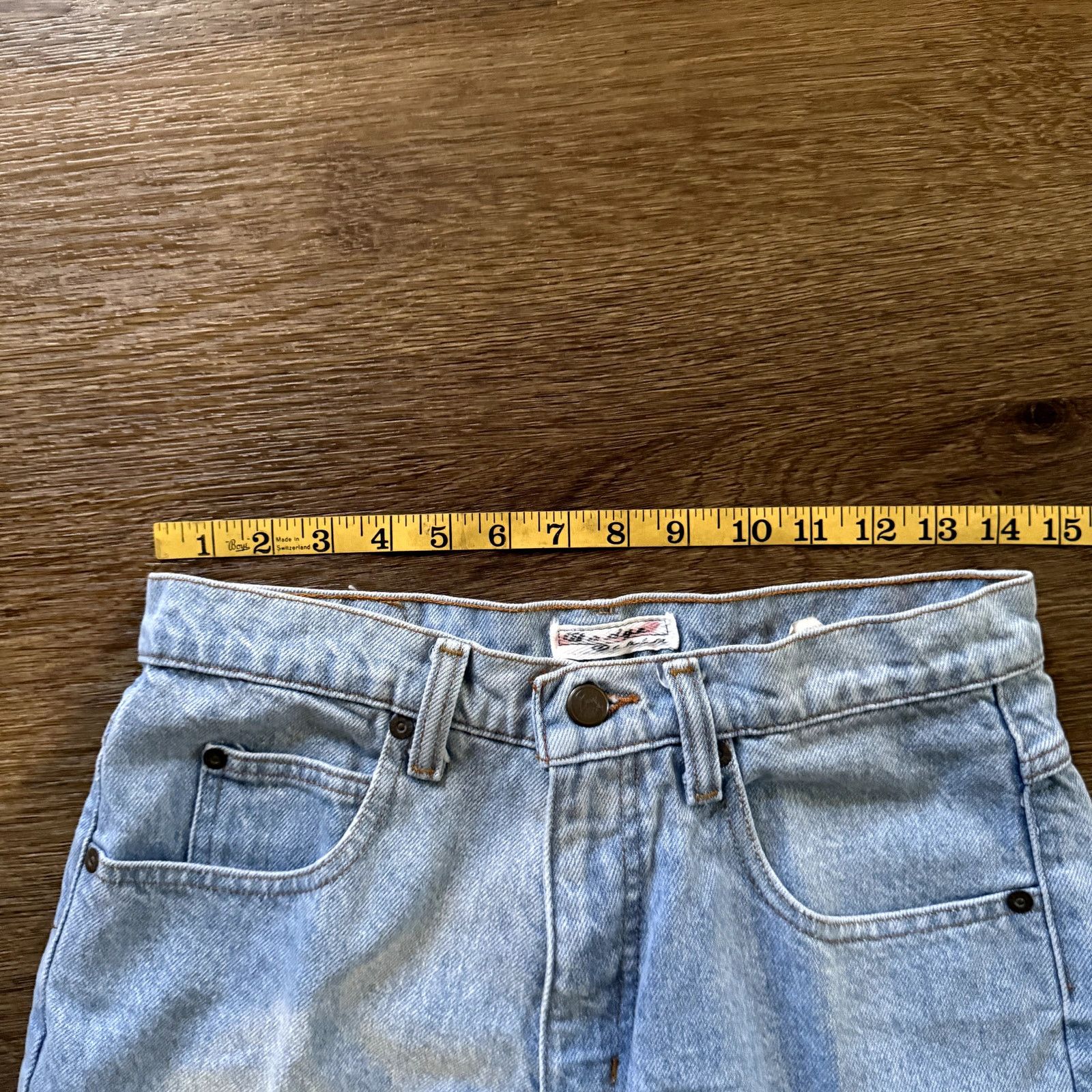 Vintage Light Wash 90s Long Denim Shorts Size 28" / US 6 / IT 42 - 2 Thumbnail