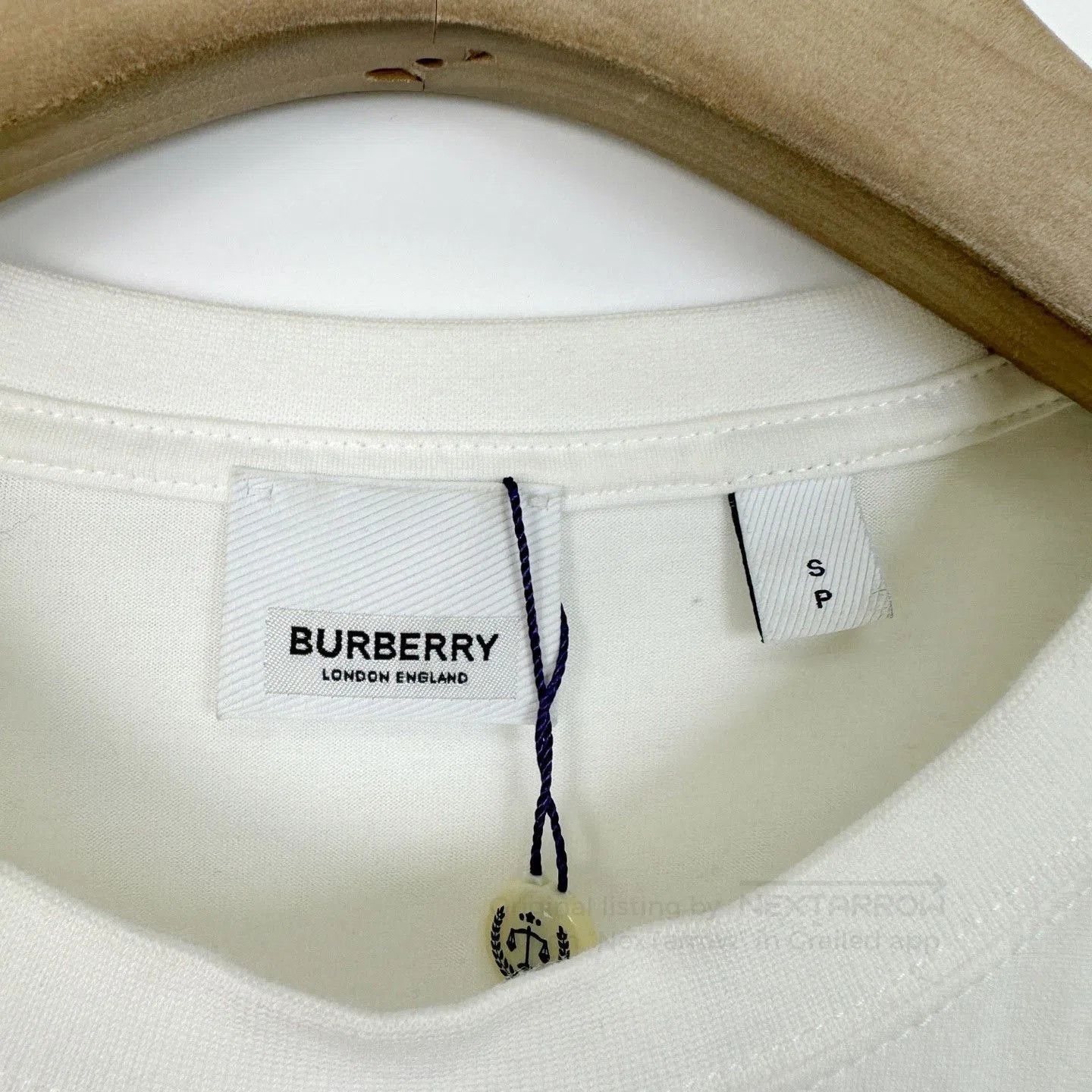 Burberry Burberry White Pocket Check T-Shirt. Size S / US 4 / IT 40 - 4 Thumbnail