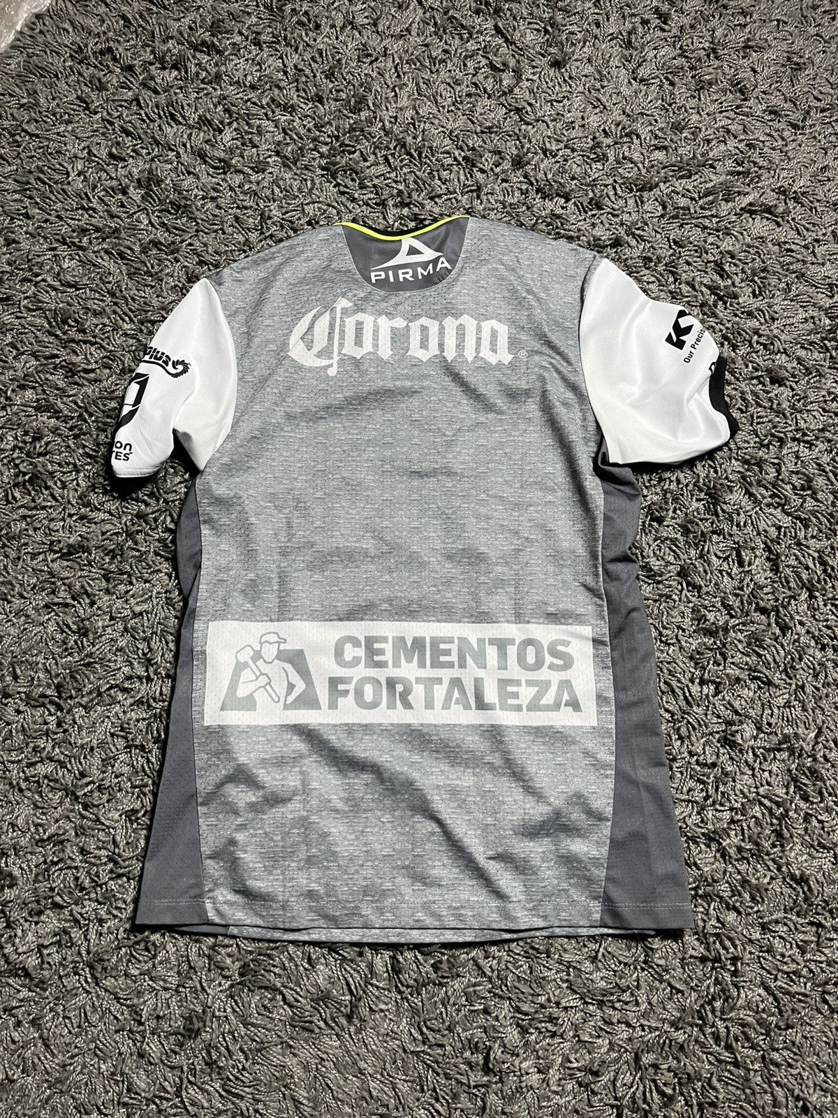 Vintage LEON PIRMA TRIKOT SOCCER JERSEY 2016/17 THIRD FORM FOOTBALL Size US L / EU 52-54 / 3 - 5 Thumbnail