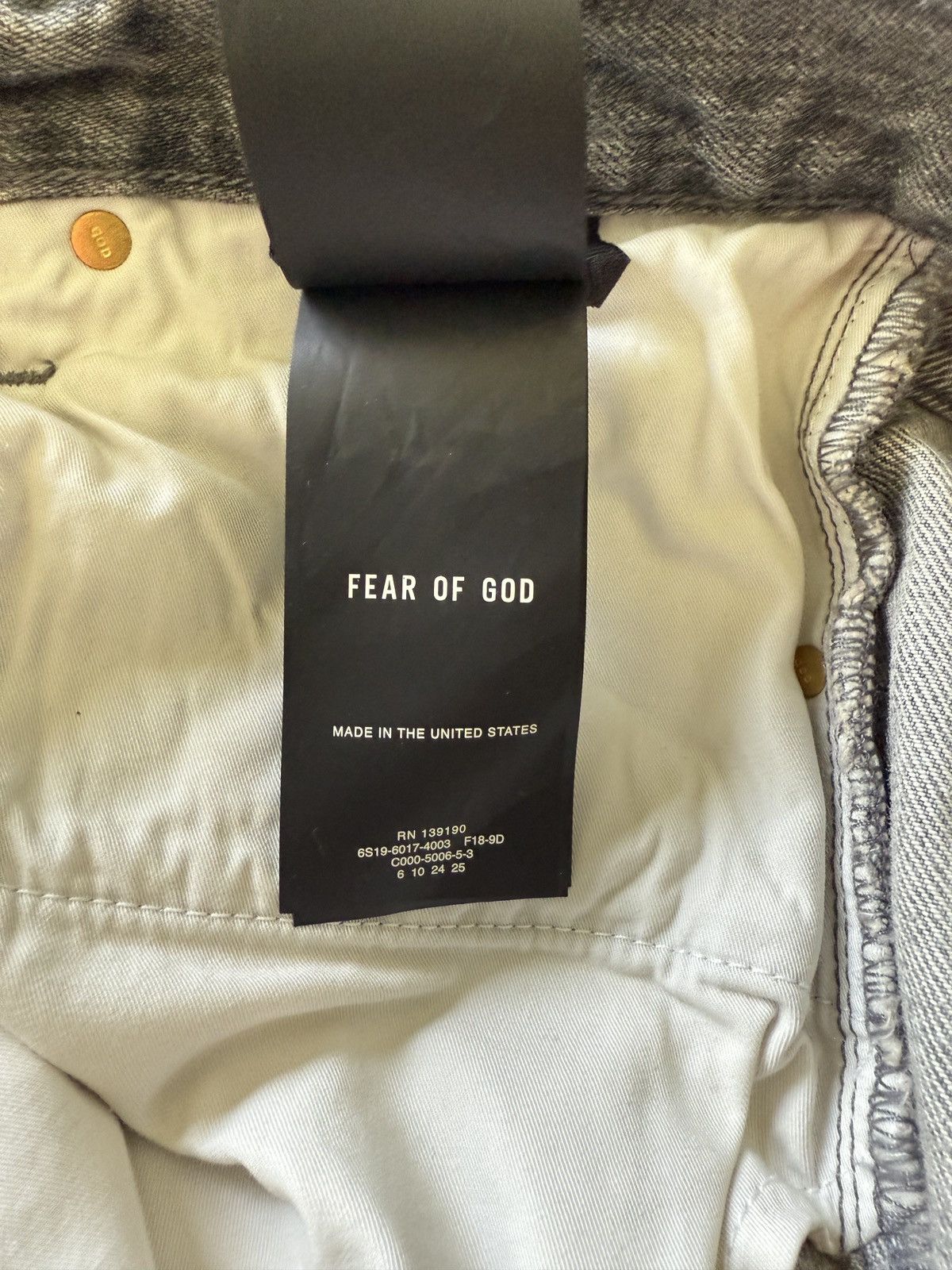 Fear of God NEW 32W Fear of God 6th collection Grey straight fit jeans Size US 32 / EU 48 - 8 Thumbnail