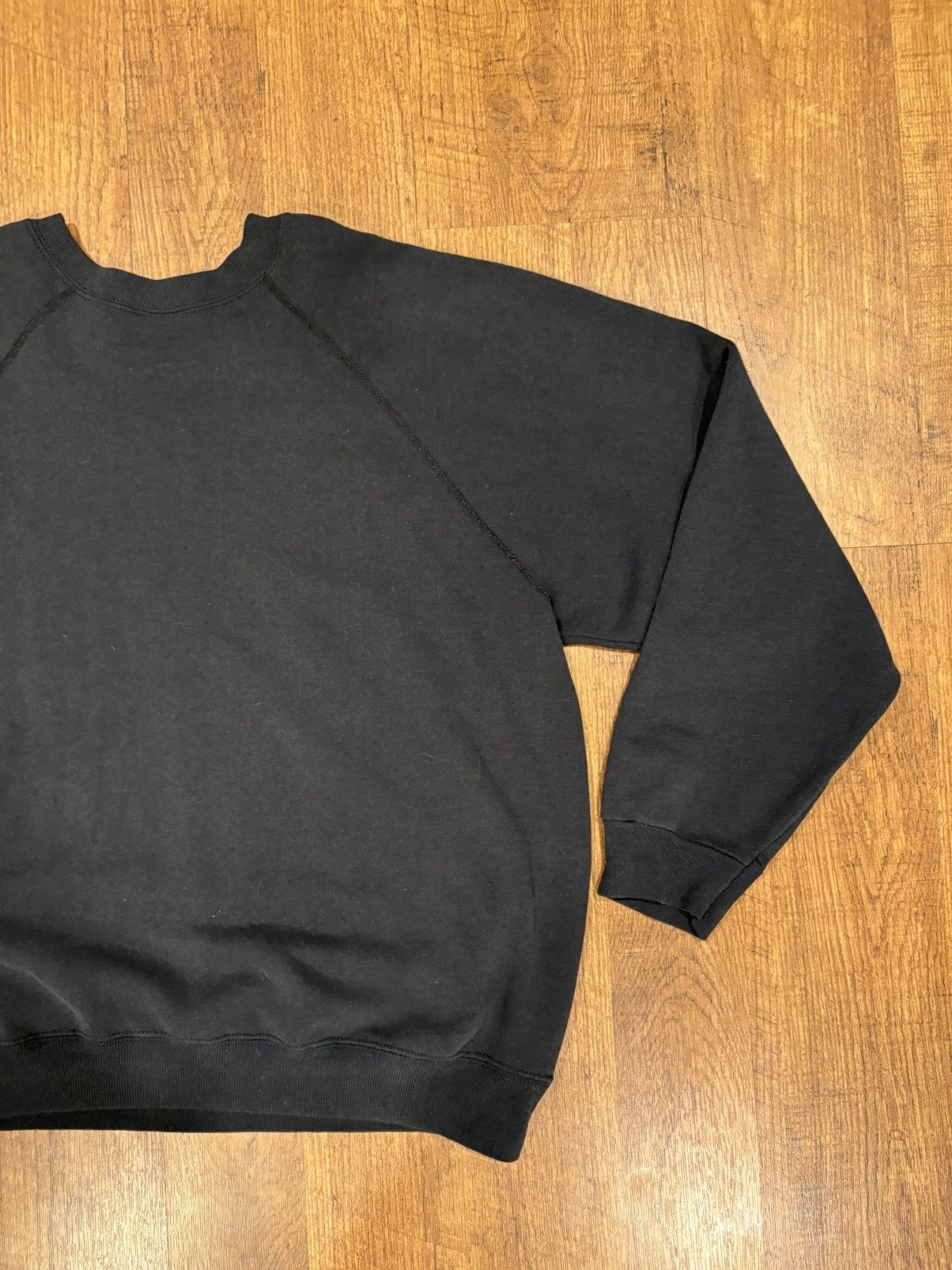 Vintage Rare Vintage 80’s Oakland Raiders Snoopy Crewneck -Size L Size US L / EU 52-54 / 3 - 8 Thumbnail