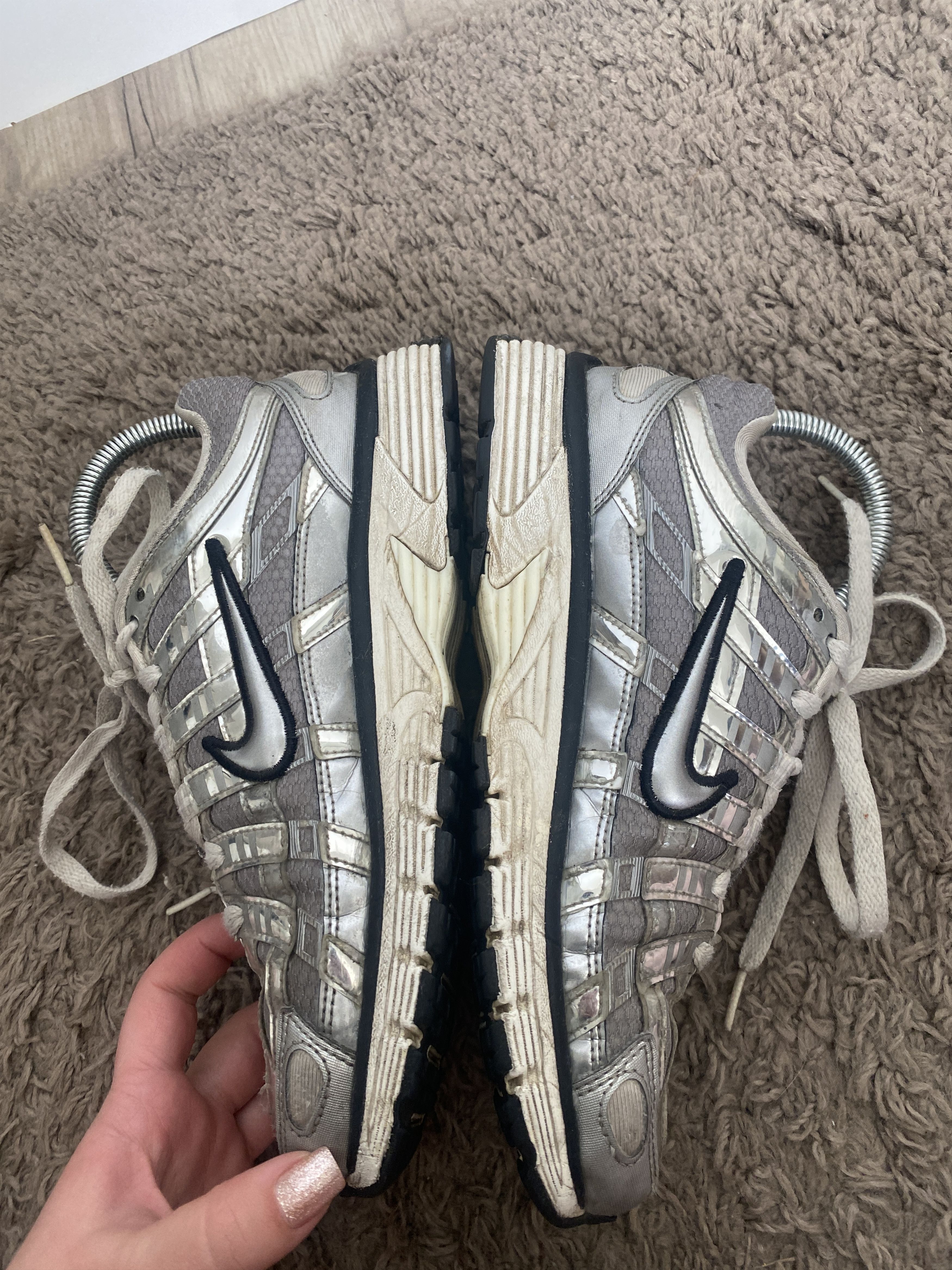 Nike Nike P-6000 Metallic Silver sneakers shoes Size US 5 / IT 35 - 6 Thumbnail