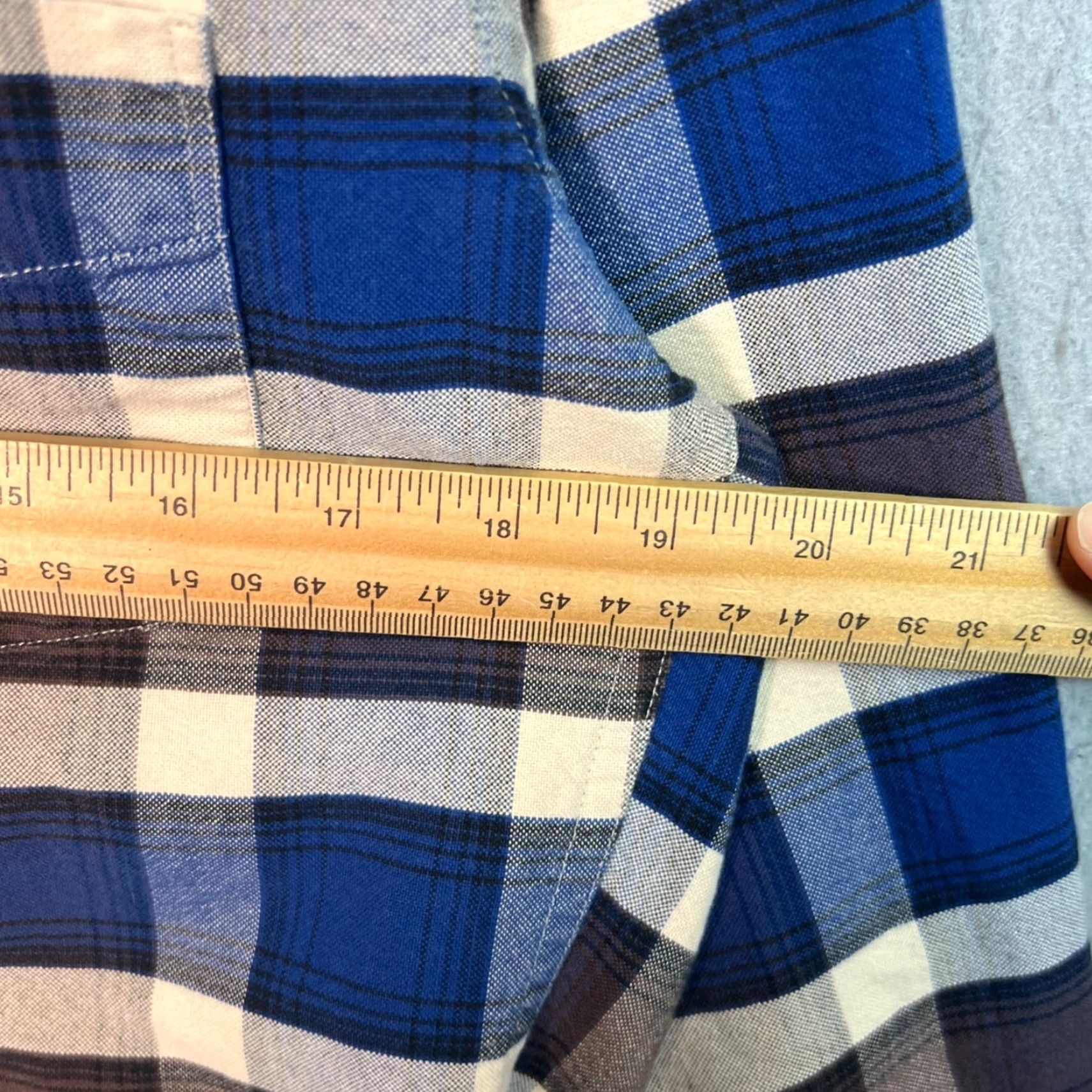 J.Crew J. Crew Mens Medium Slim Oxford Plaid Shirt Blue / Brown 100% Cotton Shirt Button-Up Casual Mens Slim Oxford Plaid Shirt Blue Brown Cotton N/A Size US M / EU 48-50 / 2 - 5 Thumbnail