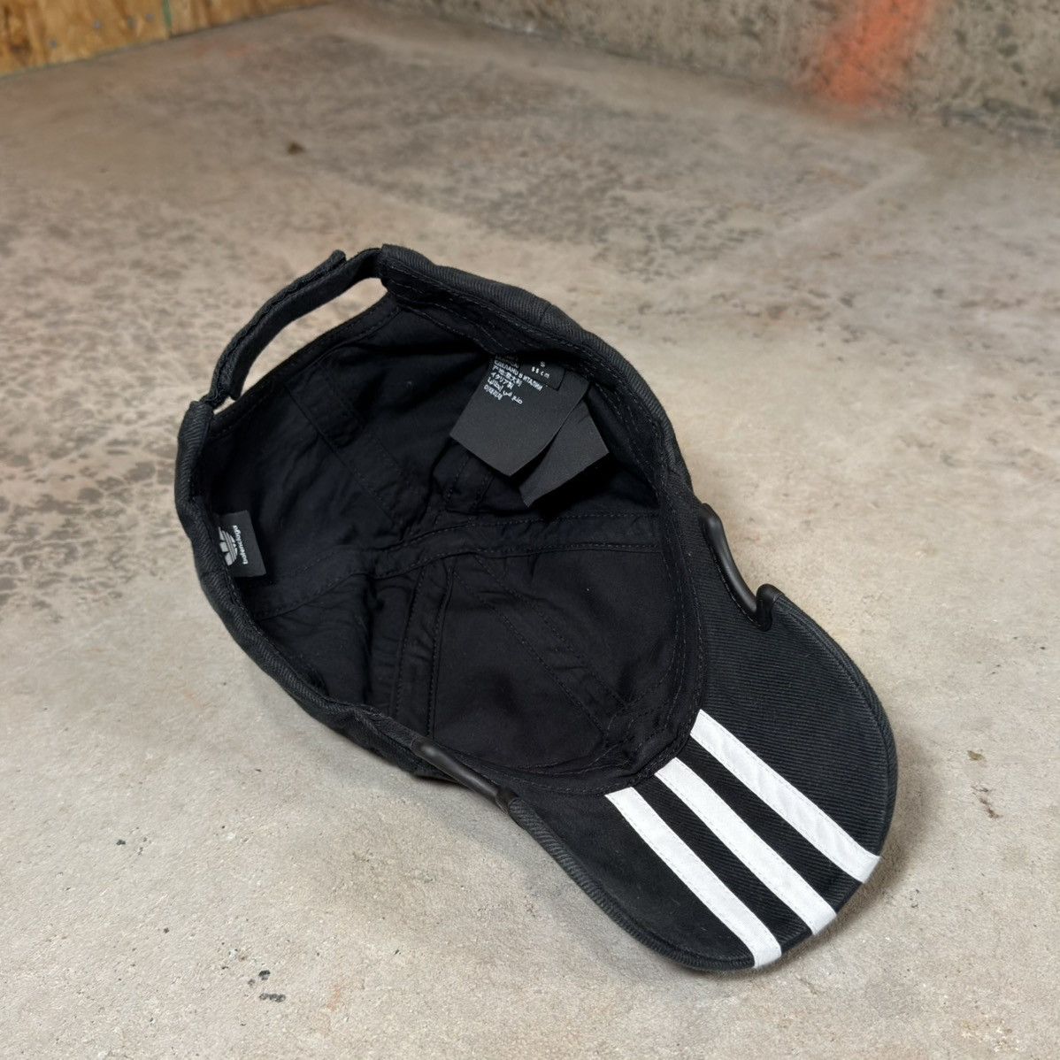 Adidas × Balenciaga NWT triple strip adidas x balenciaga logo cap Size ONE SIZE - 2 Thumbnail