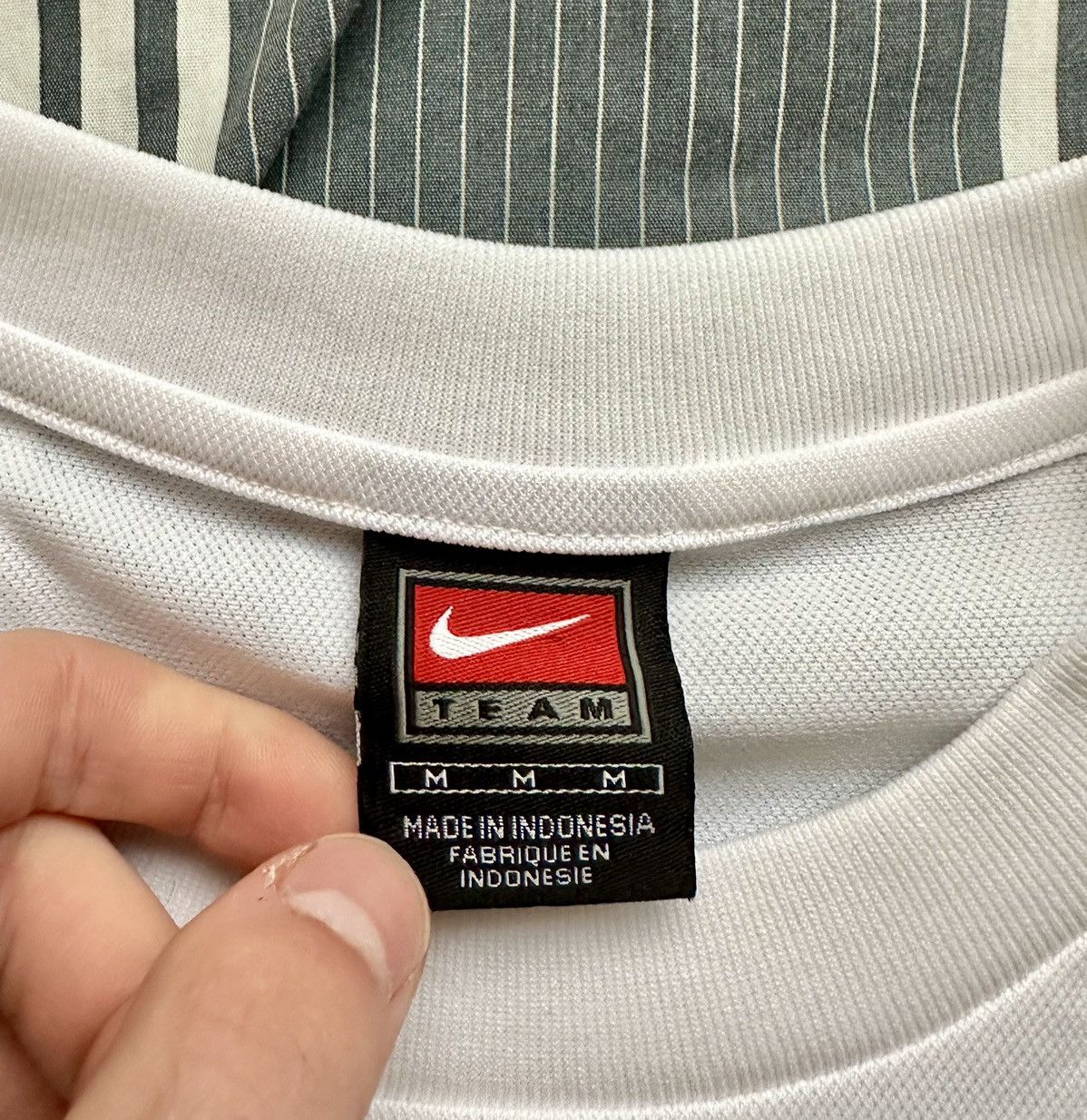 Nike Vintage Nike Team Tee Size US M / EU 48-50 / 2 - 5 Thumbnail