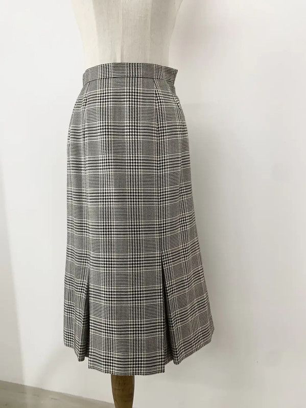 Burberry Burberry White Wool Blend Houndstooth Skirt Size 23" - 1 Thumbnail
