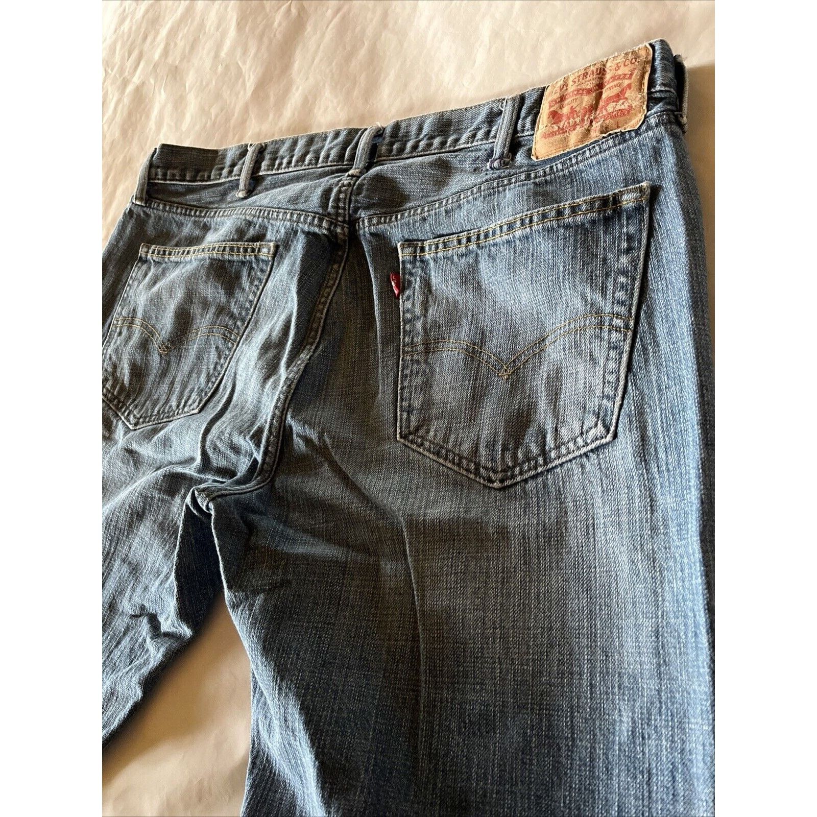 Levi's Levi’s 559 Jeans Mens 38x30 Blue Denim Outdoor Y2K Med Wash Size US 39 - 12 Thumbnail