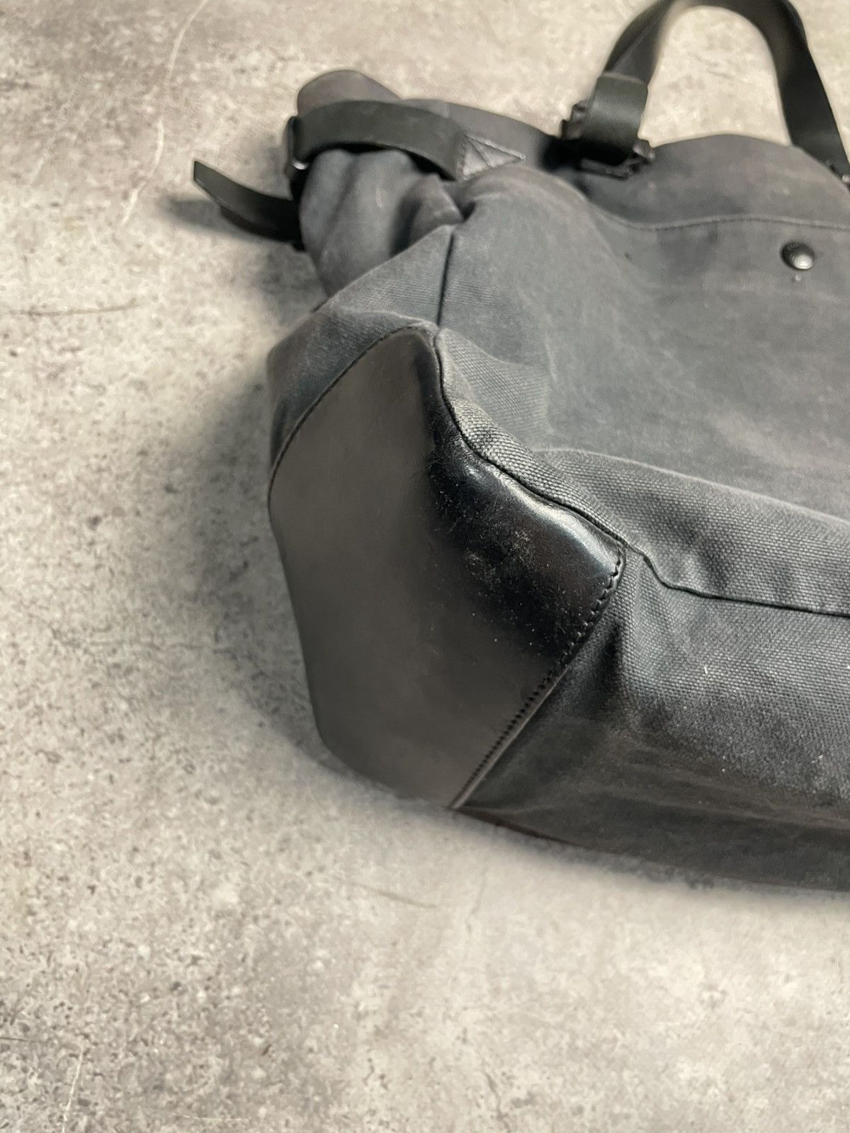 Belstaff Belstaff Faded Leather Messenger Shoulder Bag Size ONE SIZE - 8 Thumbnail