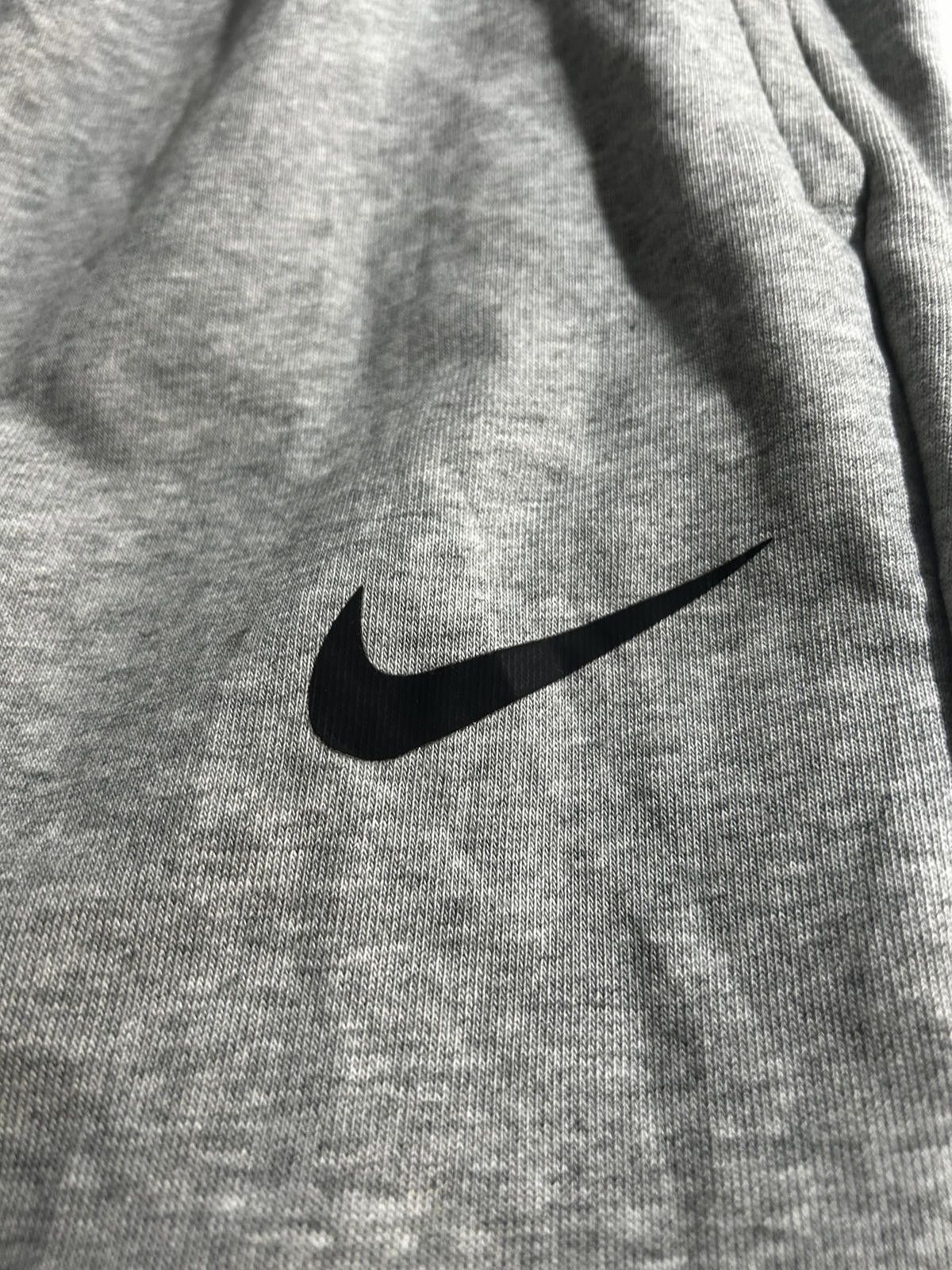 Nike Nike Grey Sweatpants Size US 34 / EU 50 - 3 Thumbnail