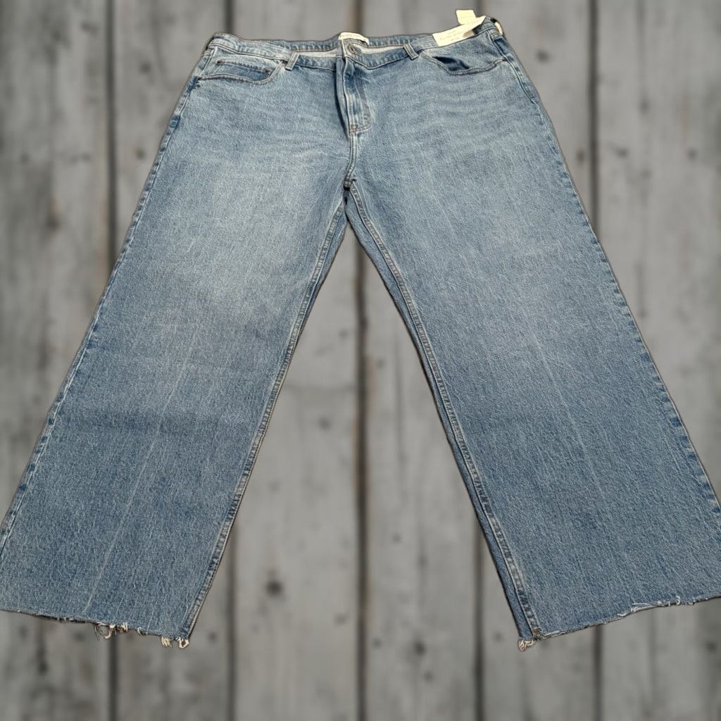 Abercrombie & Fitch Abercrombie & Fitch The 90s Relaxed Jean High Rise Womens 36 22 Short Blue NEW Size 32" / US 10 / IT 46 - 1 Thumbnail