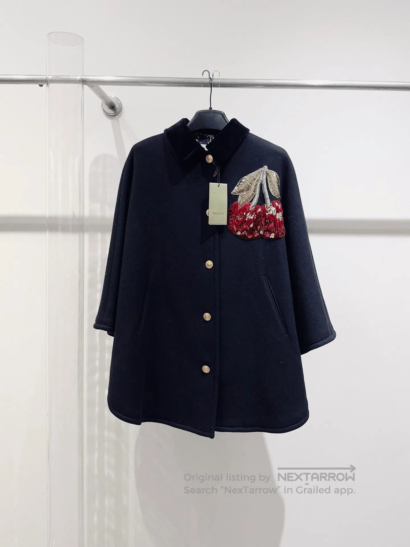 Gucci Gucci Cape Style Coat. Size XS / US 0-2 / IT 36-38 - 1 Thumbnail