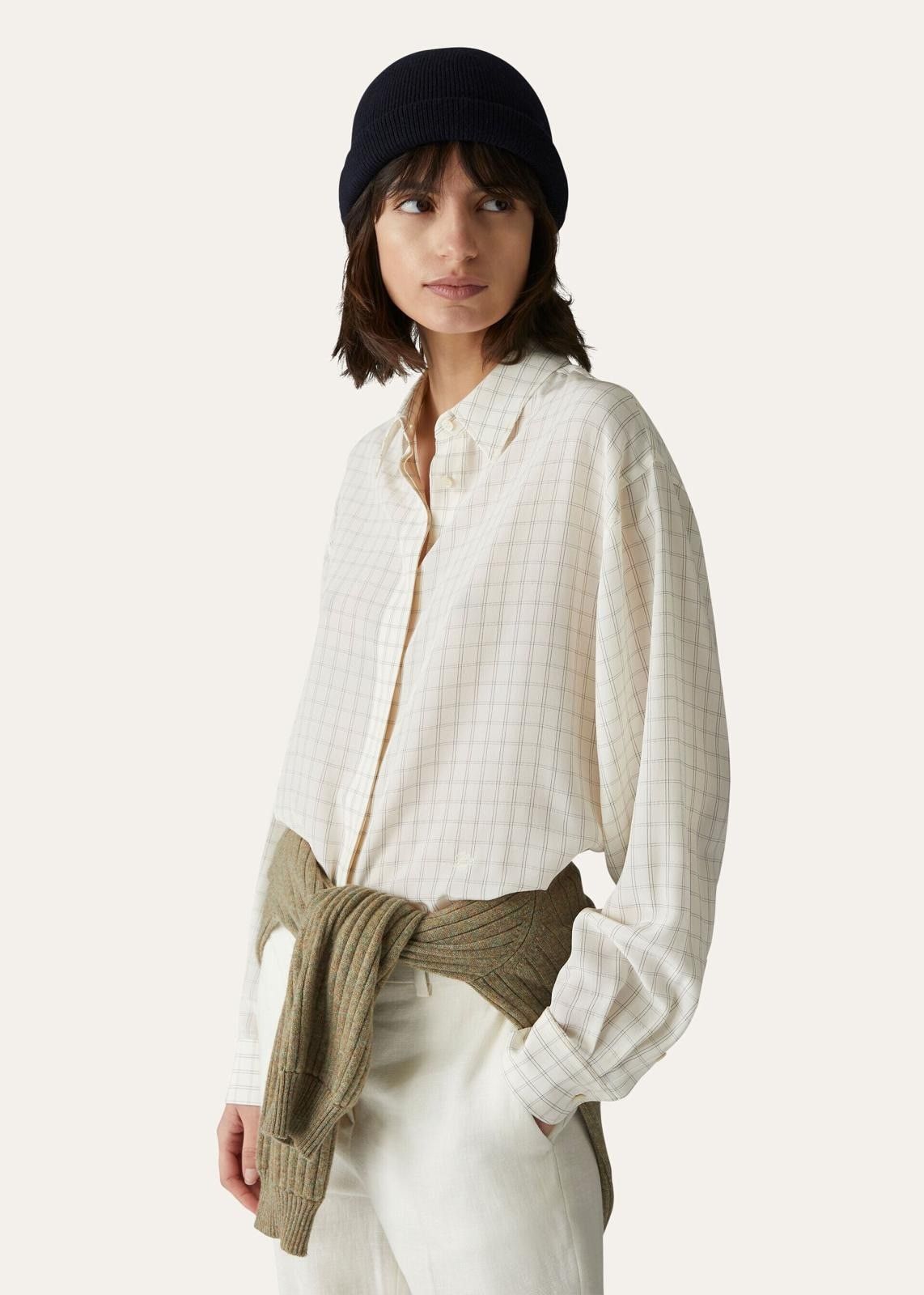 Loro Piana o1srvl11e0824 Elisabette Pencil Fancy Silk Shirt in White Size XS / US 0-2 / IT 36-38 - 3 Thumbnail