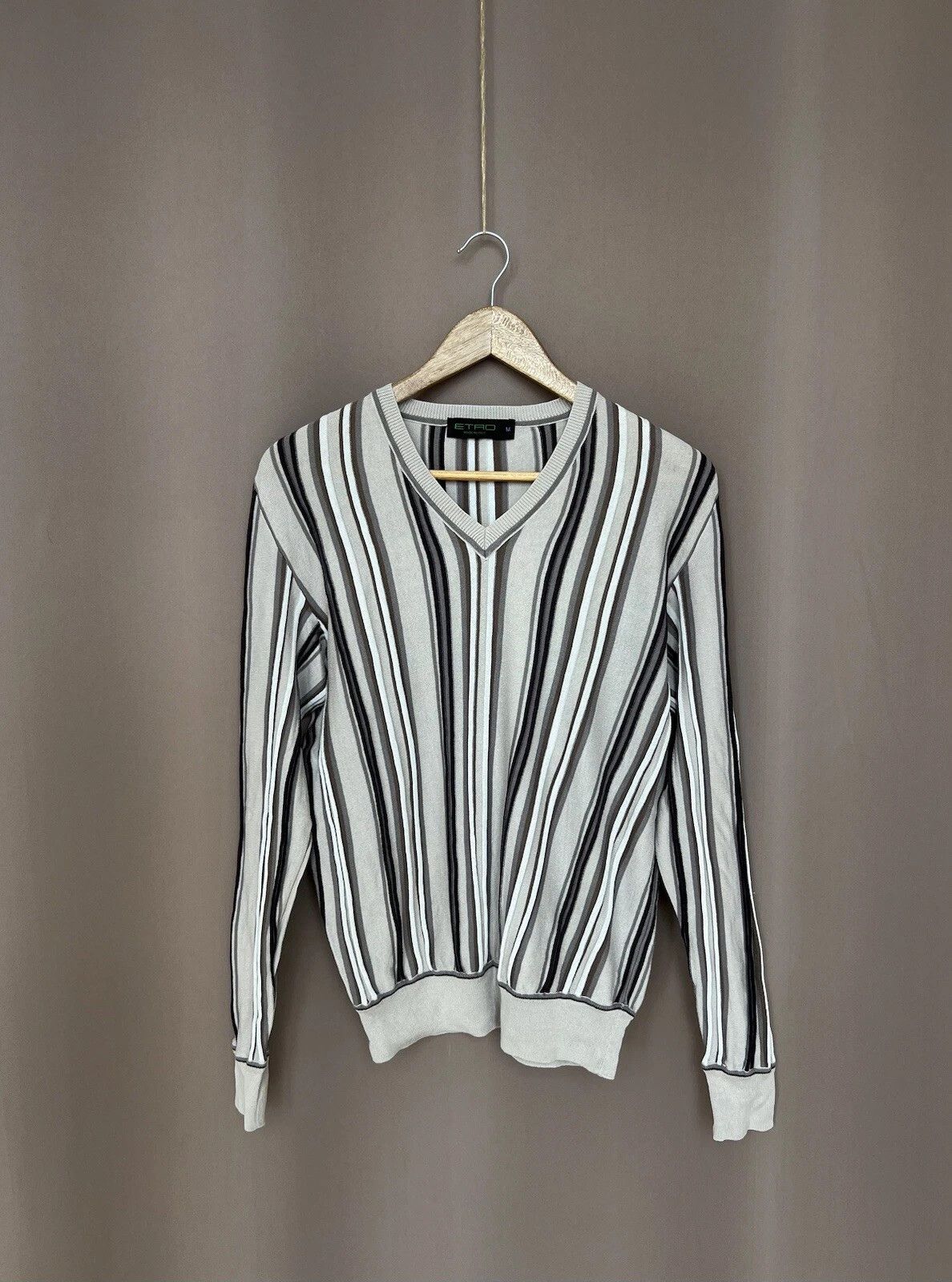 Etro Etro Wool Striped V-Neck Jumper Womens Size M Sweater Size M / US 6-8 / IT 42-44 - 1 Thumbnail