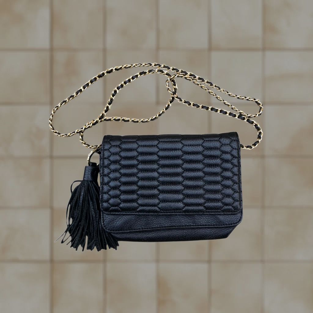 Vintage Aimee Kestenberg Black Alexis II Chain Crossbody Bag Purse Women's Leather Quilt Small | Designer Crossbody Bag Mens? Size ONE SIZE - 1 Thumbnail