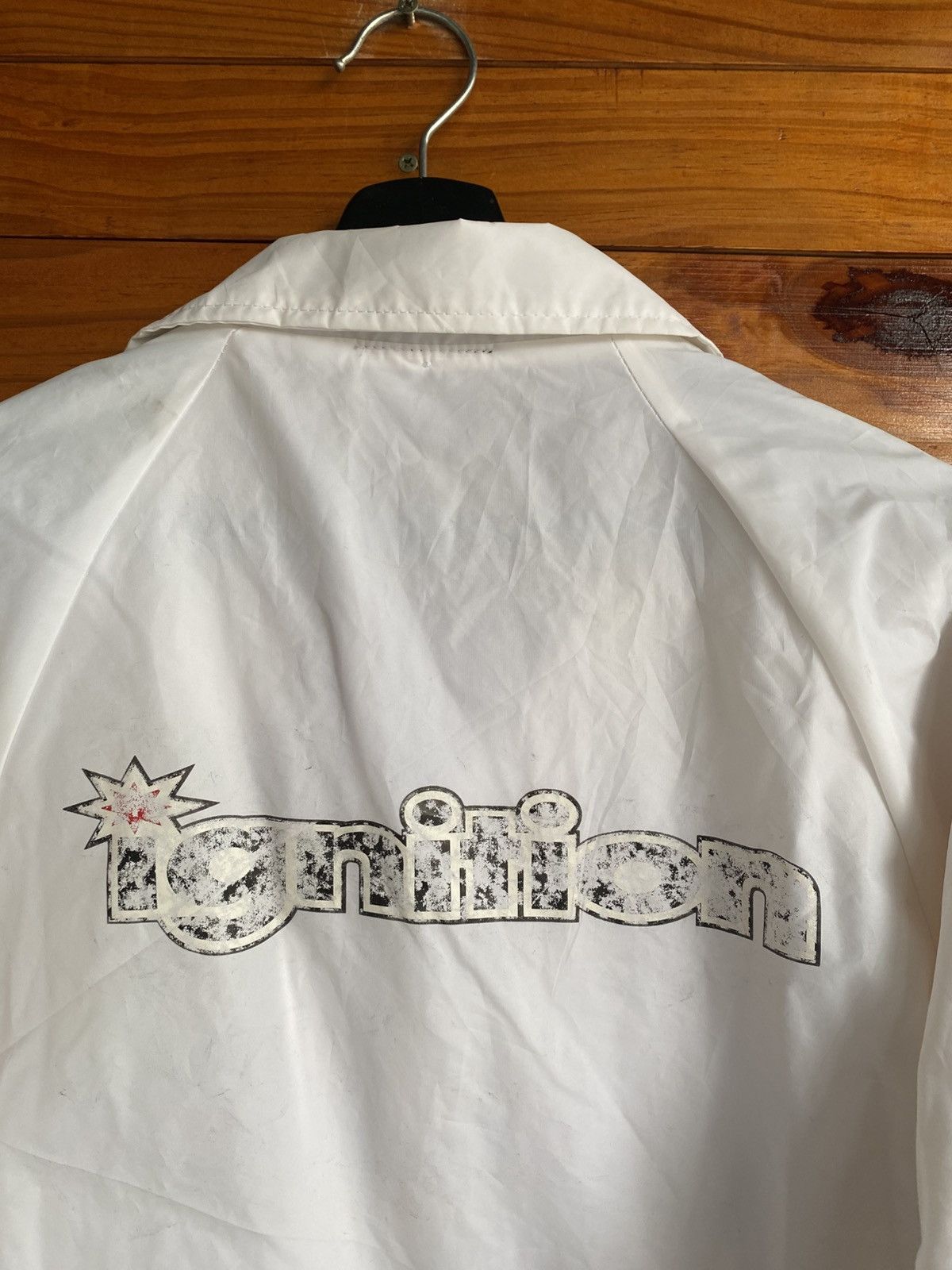 Vintage Vintage Ignition U.S.A Snowboards White Coach Nylon Jacket Size US M / EU 48-50 / 2 - 9 Thumbnail
