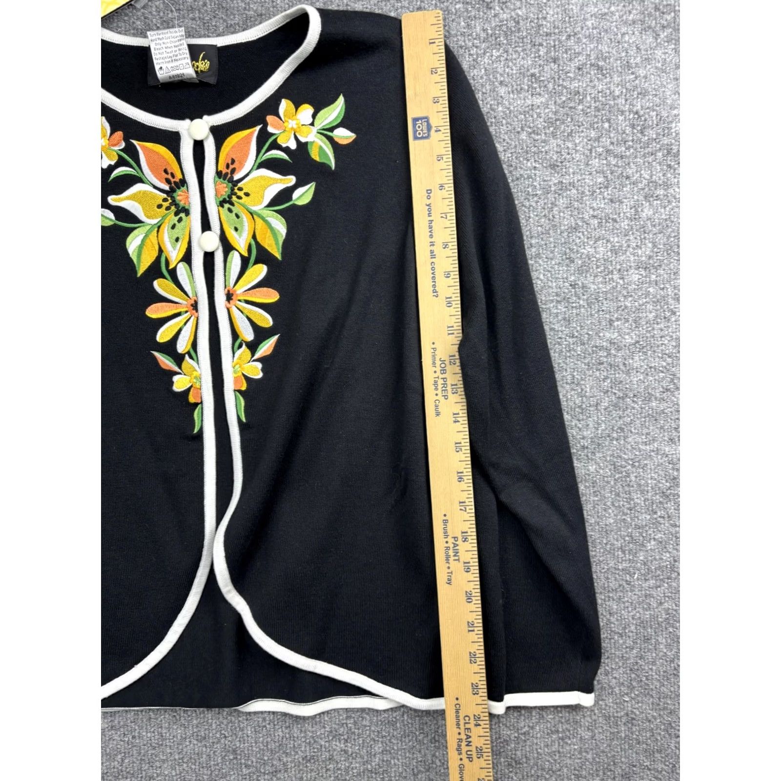 Bob Mackie Bob Mackie Wearable Art Cardigan Womens Large Black Floral Embroidered Sweater Size L / US 10 / IT 46 - 4 Thumbnail