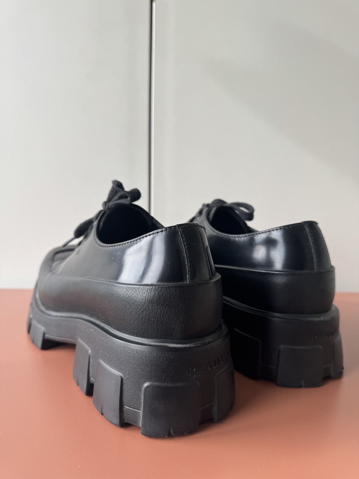 Prada Prada laced up Monolith Size US 9 / EU 42 - 4 Thumbnail