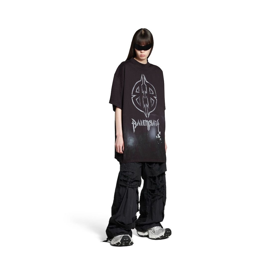 Balenciaga o1la1rc1a0925 Dup / Metal BB Stencil T-Shirt Small Fit Black Size M / US 6-8 / IT 42-44 - 2 Thumbnail