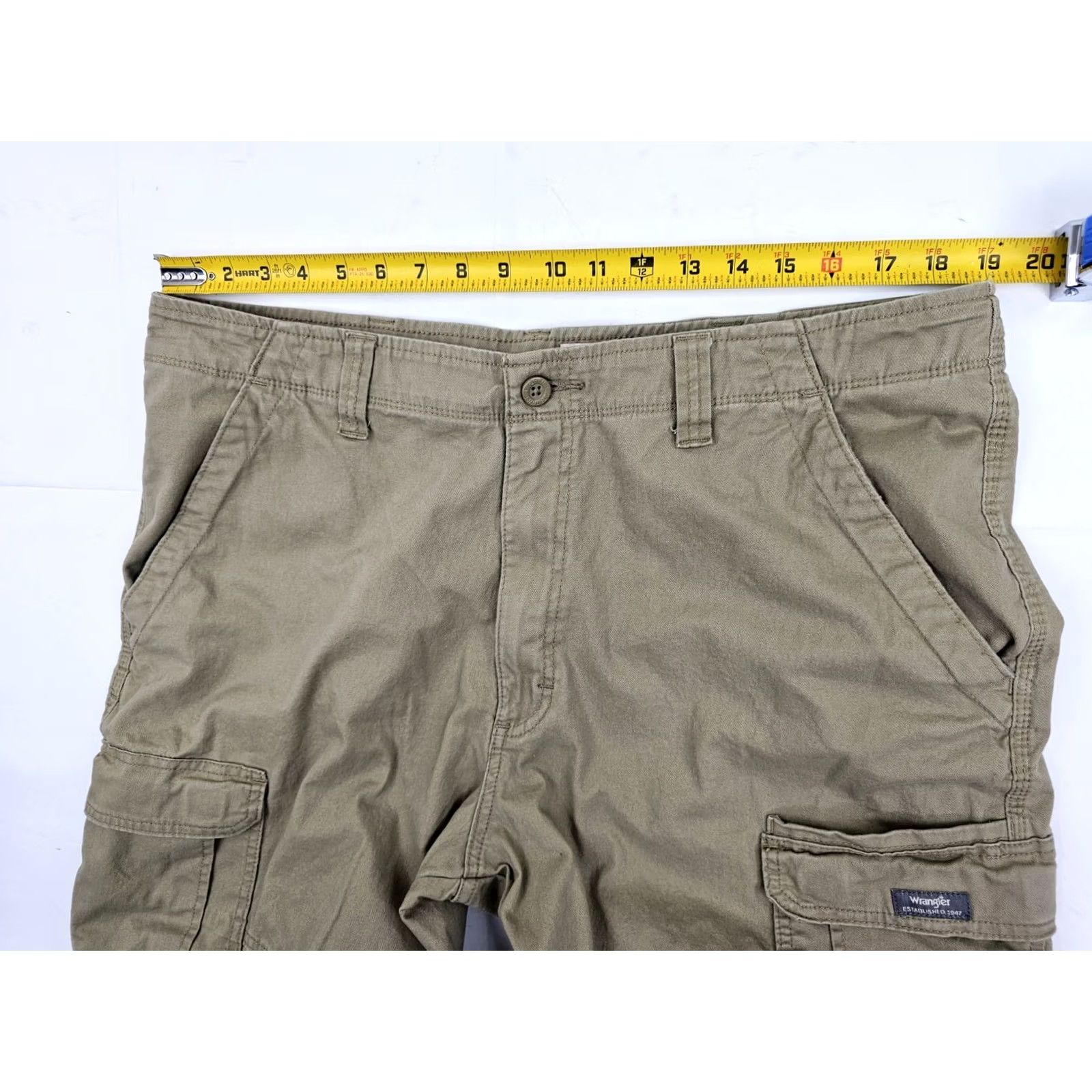 Wrangler Wrangler Relaxed Fit Cargo Stretch Workwear Cotton Pants – Men 38x32 Beige, 38x29 Fit, Cargo Pocket, Straight Leg, Cotton Spandex, Work Pants Size US 38 / EU 54 - 5 Thumbnail