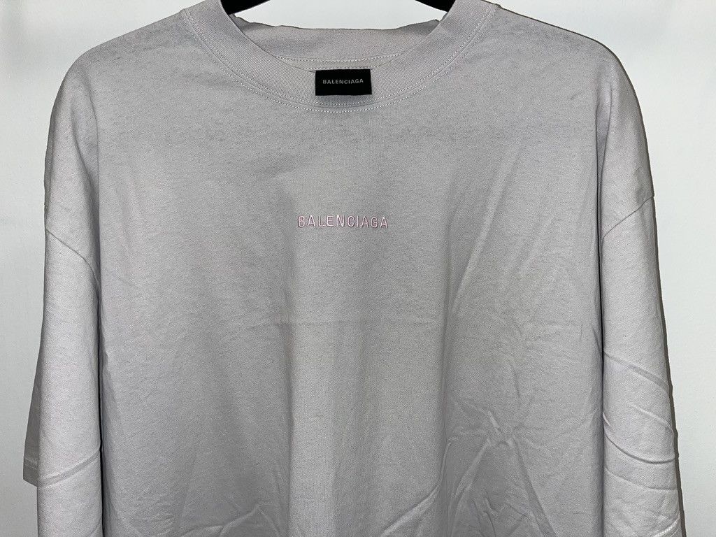Balenciaga Balenciaga Back Medium Fit T-shirt Dirty White / Baby Pink Size US M / EU 48-50 / 2 - 8 Thumbnail