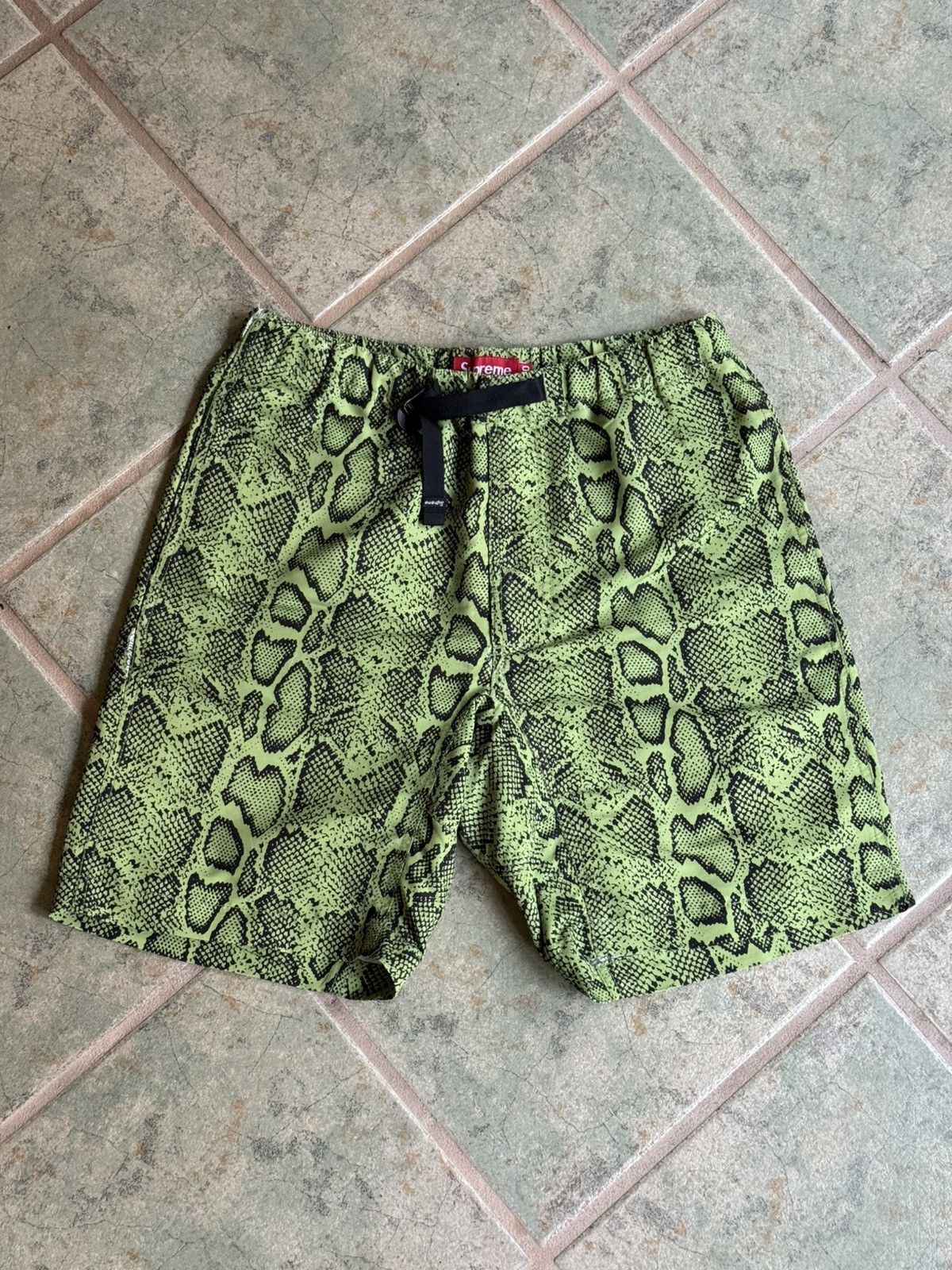 Supreme Supreme snakeskin shorts Size US 30 / EU 46 - 1 Thumbnail