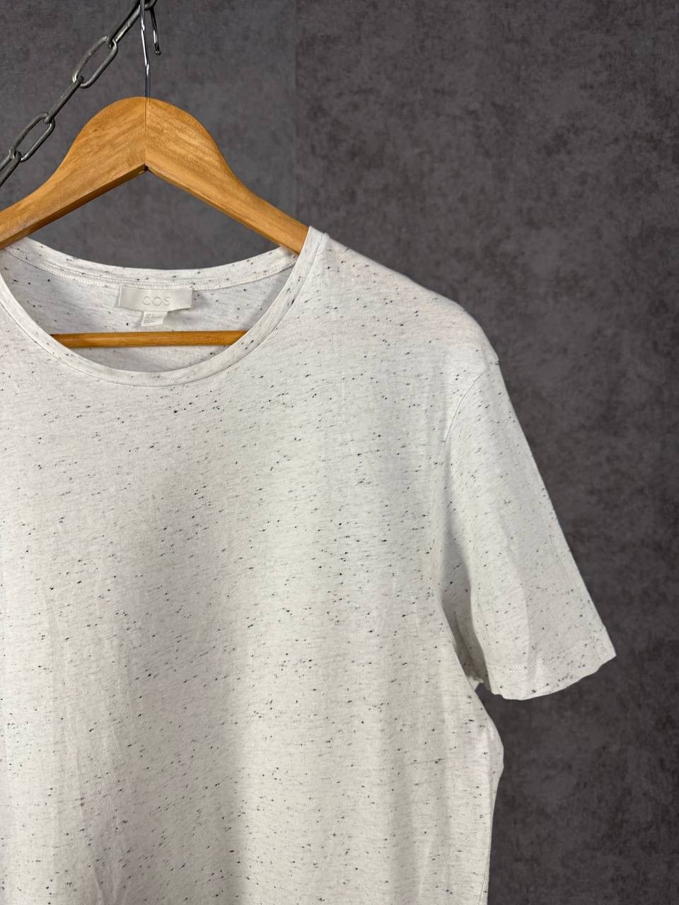 Cos COS designer tee Size US M / EU 48-50 / 2 - 2 Thumbnail
