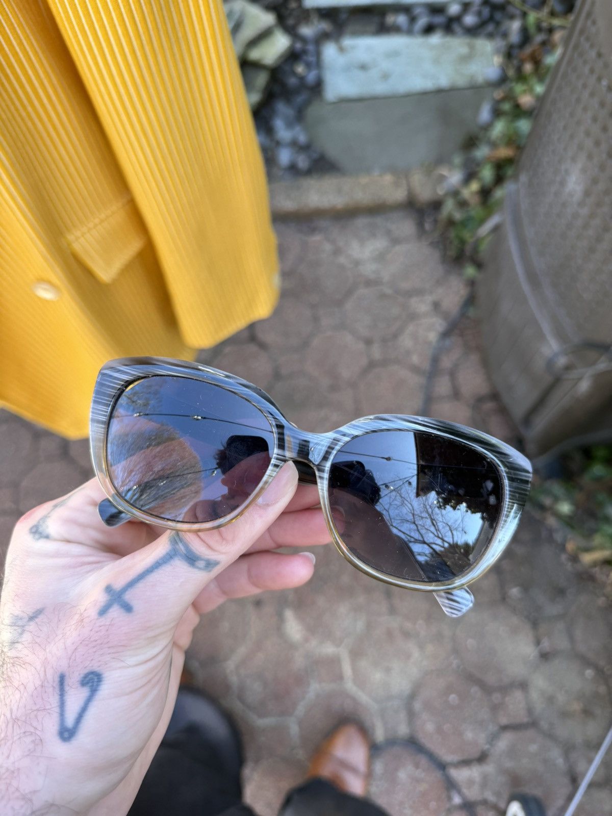 Other DG Black Grey Vtg Sunglasses Purple Hue 90s Size ONE SIZE - 3 Thumbnail