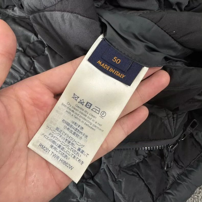 Louis Vuitton Louis Vuitton Black and grey three-flower cotton jacket 250 Size US M / EU 48-50 / 2 - 4 Thumbnail