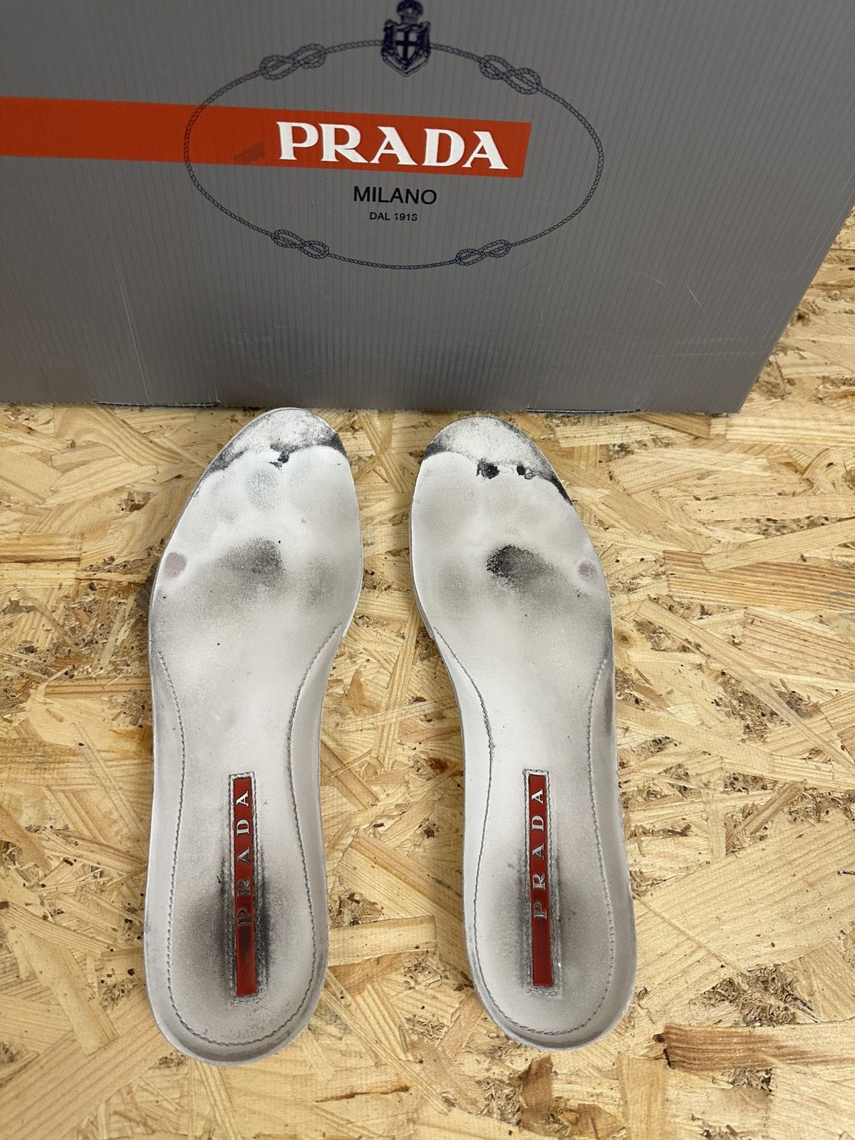 Prada Prada sneakers size 8,5 US Size US 8.5 / EU 41-42 - 10 Thumbnail