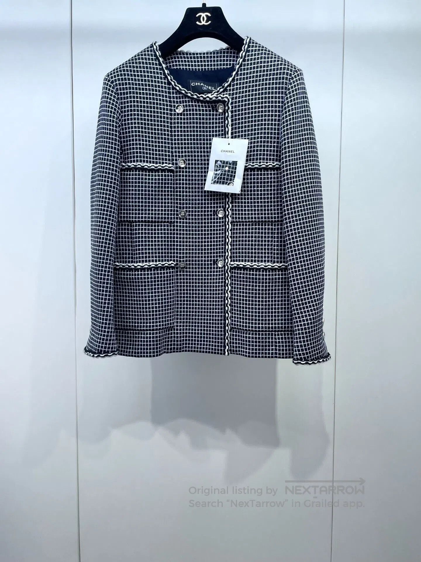 Chanel Chanel 25C Black Plaid Tweed Jacket. Size S / US 4 / IT 40 - 1 Thumbnail