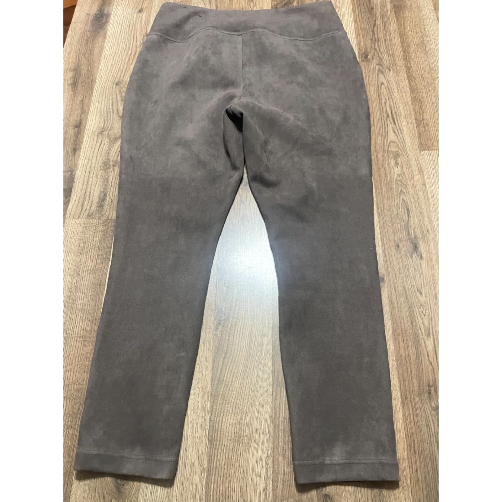 Andrew Marc VINTAGE: No - Andrew Marc Pants Women's XL Gray Velvet Pull On Skinny Ankle High Rise Regular Inseam 27 in Gray Velvet Size 40" / US 18 - 2 Thumbnail