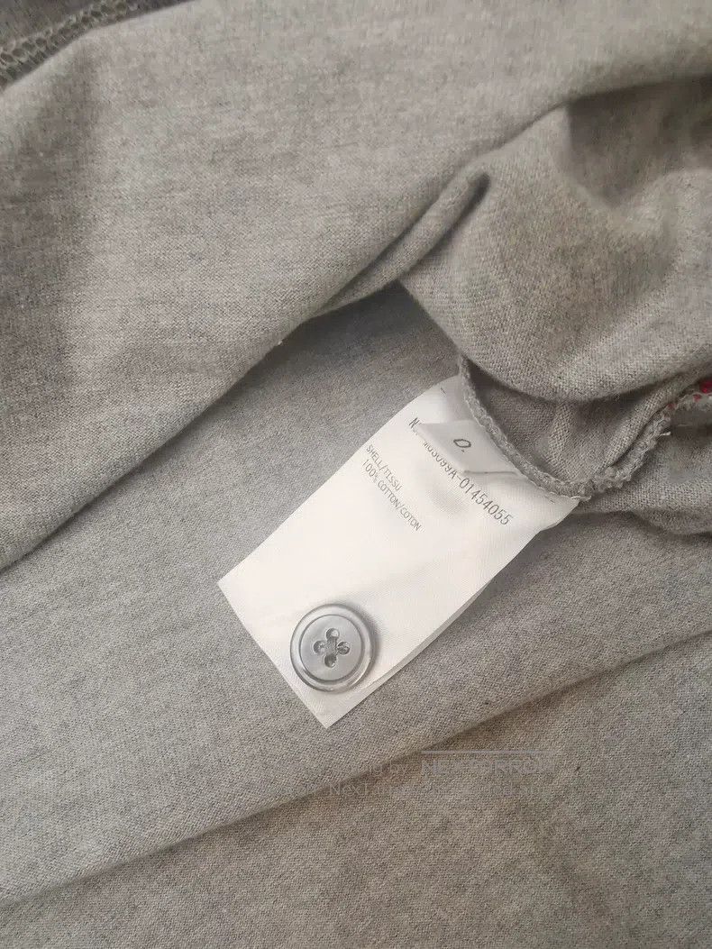 Thom Browne Thom Browne Classic loose-fit batwing short-sleeve T-shirt Size US XS / EU 42 / 0 - 9 Thumbnail