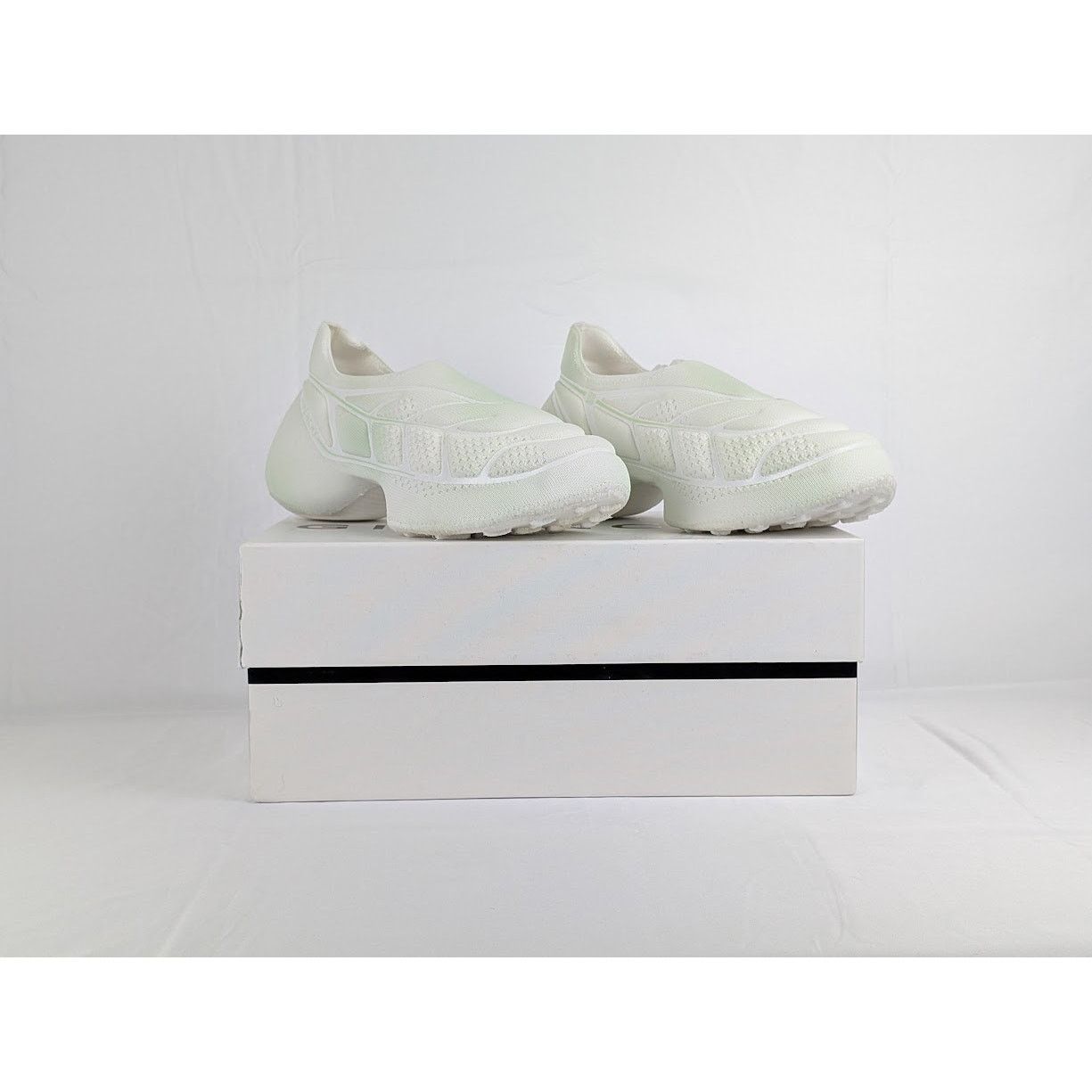 Givenchy o1rshd1 TK-360 Plus Sneakers in Green / White Size US 10 / EU 43 - 9 Thumbnail