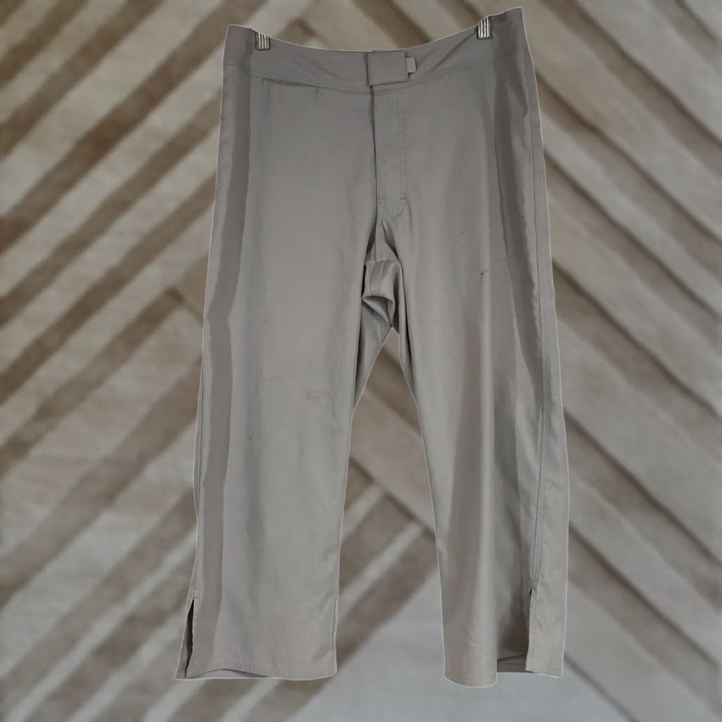 Patagonia PATAGONIA Women's 10 Gray Polyester Casual Capri Pants Size 32" / US 10 / IT 46 - 1 Thumbnail