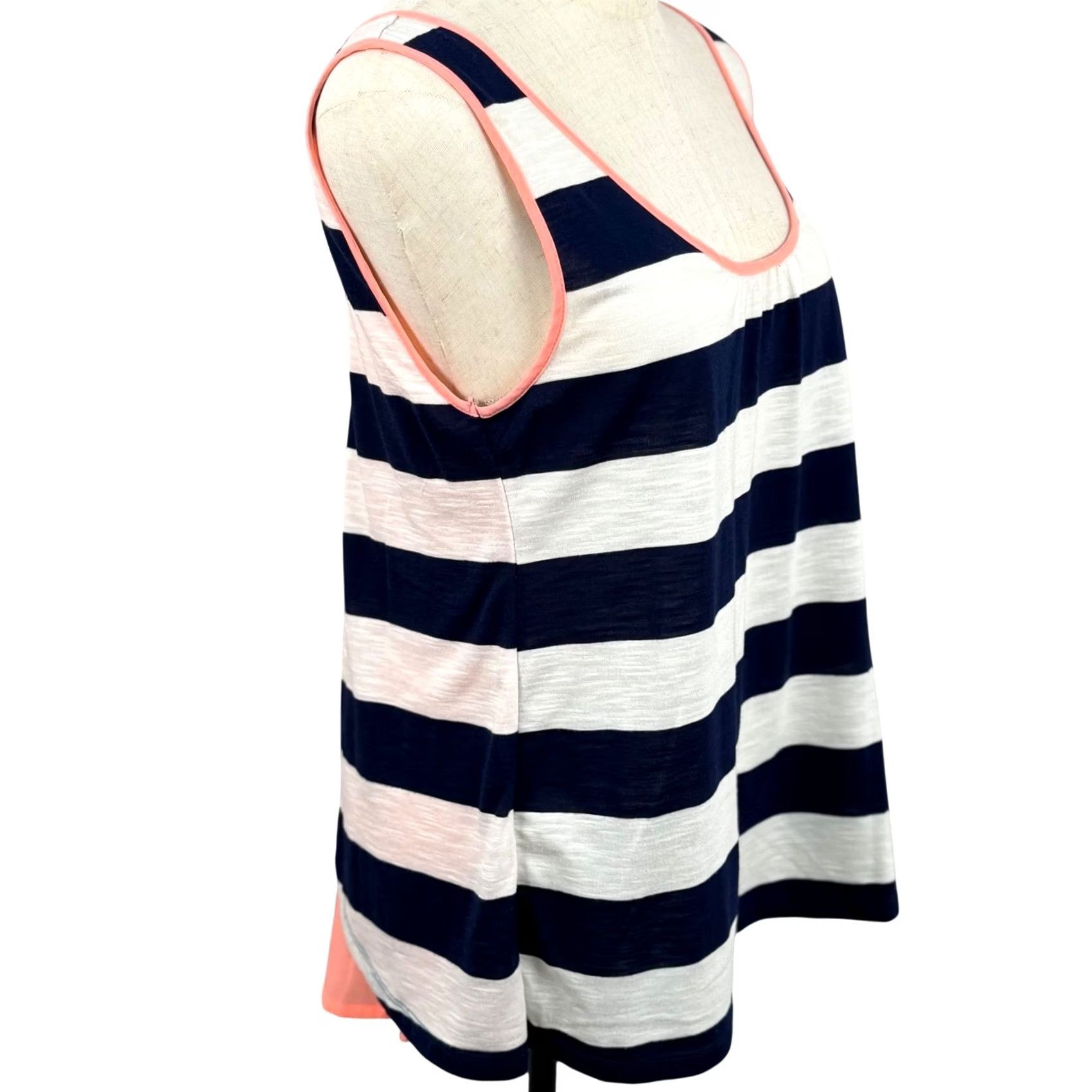 Essentials Vanity Essentials Top Womens L Tank Mixed Media Split Back Striped Nautical Coastal EUC Size L / US 10 / IT 46 - 4 Thumbnail
