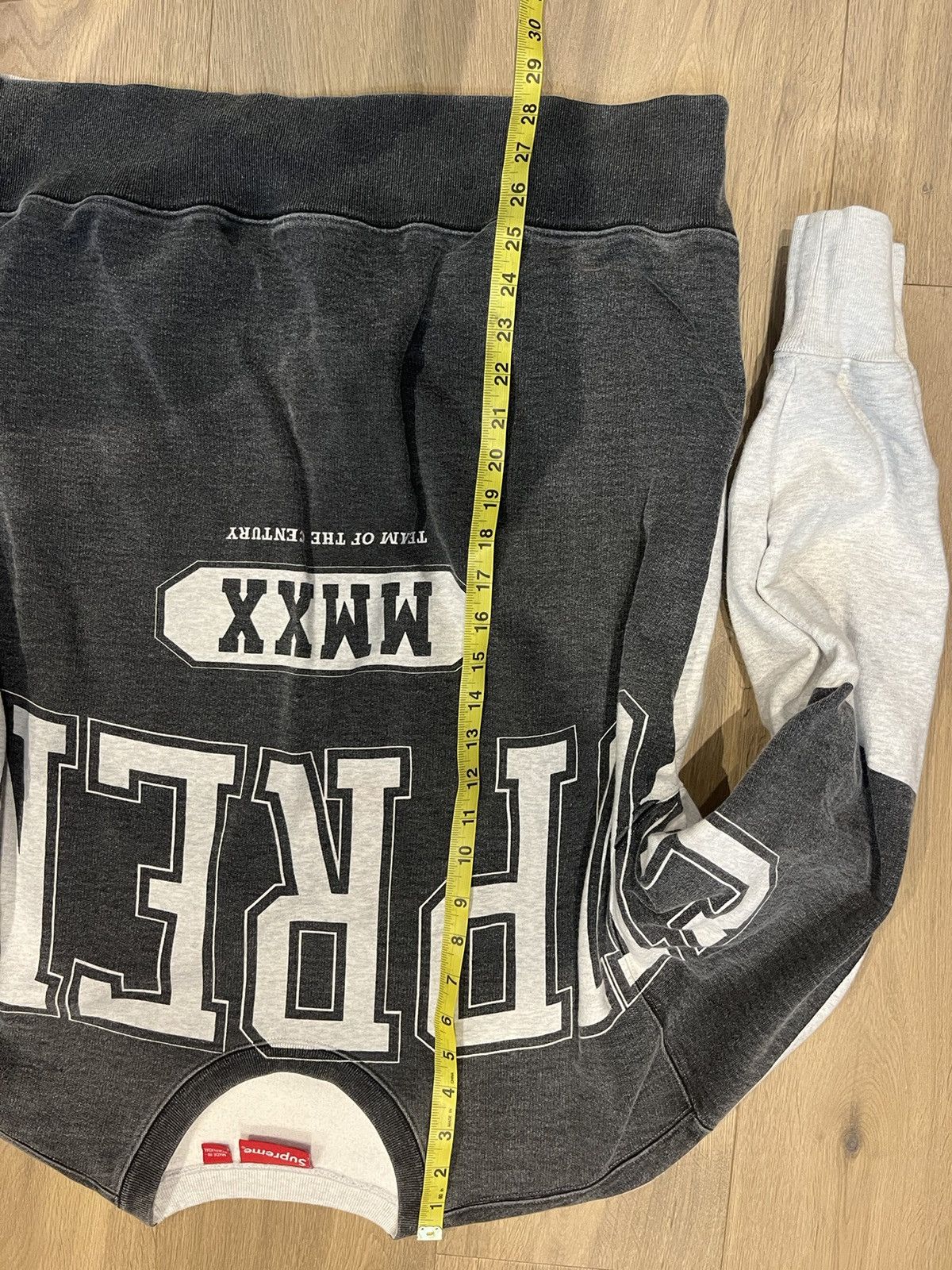 Supreme Oversized Logo Crewneck Sweatshirt Size US L / EU 52-54 / 3 - 2 Thumbnail