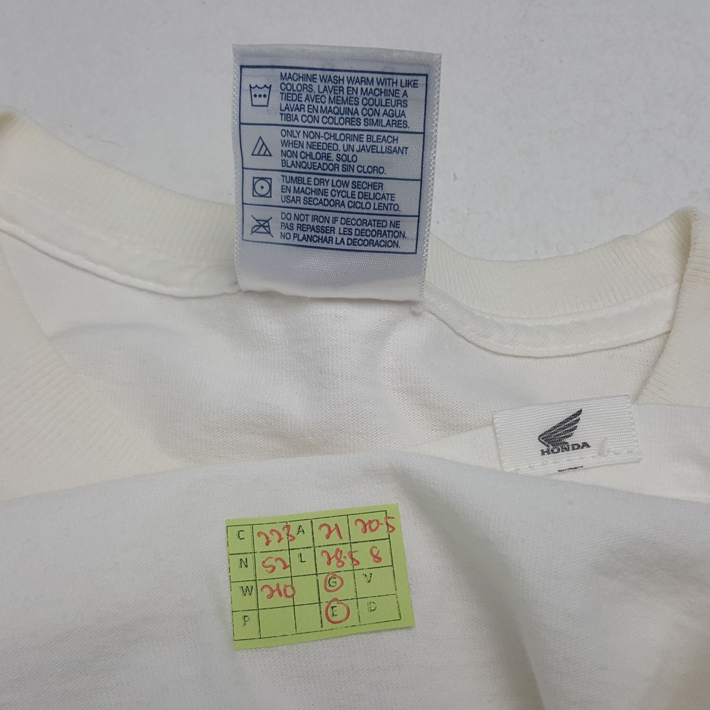 Honda × Vintage Vintage Honda History Of Wing Japanese Racing Team Tshirt Size US L / EU 52-54 / 3 - 7 Thumbnail