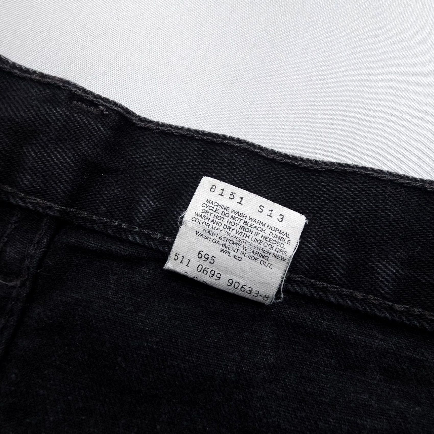 Levi's VINTAGE Levi's 560 Cut-Off Shorts Shirt Women's Black Denim 90s Size 32 Size 24" / US 00 / IT 34 - 7 Thumbnail