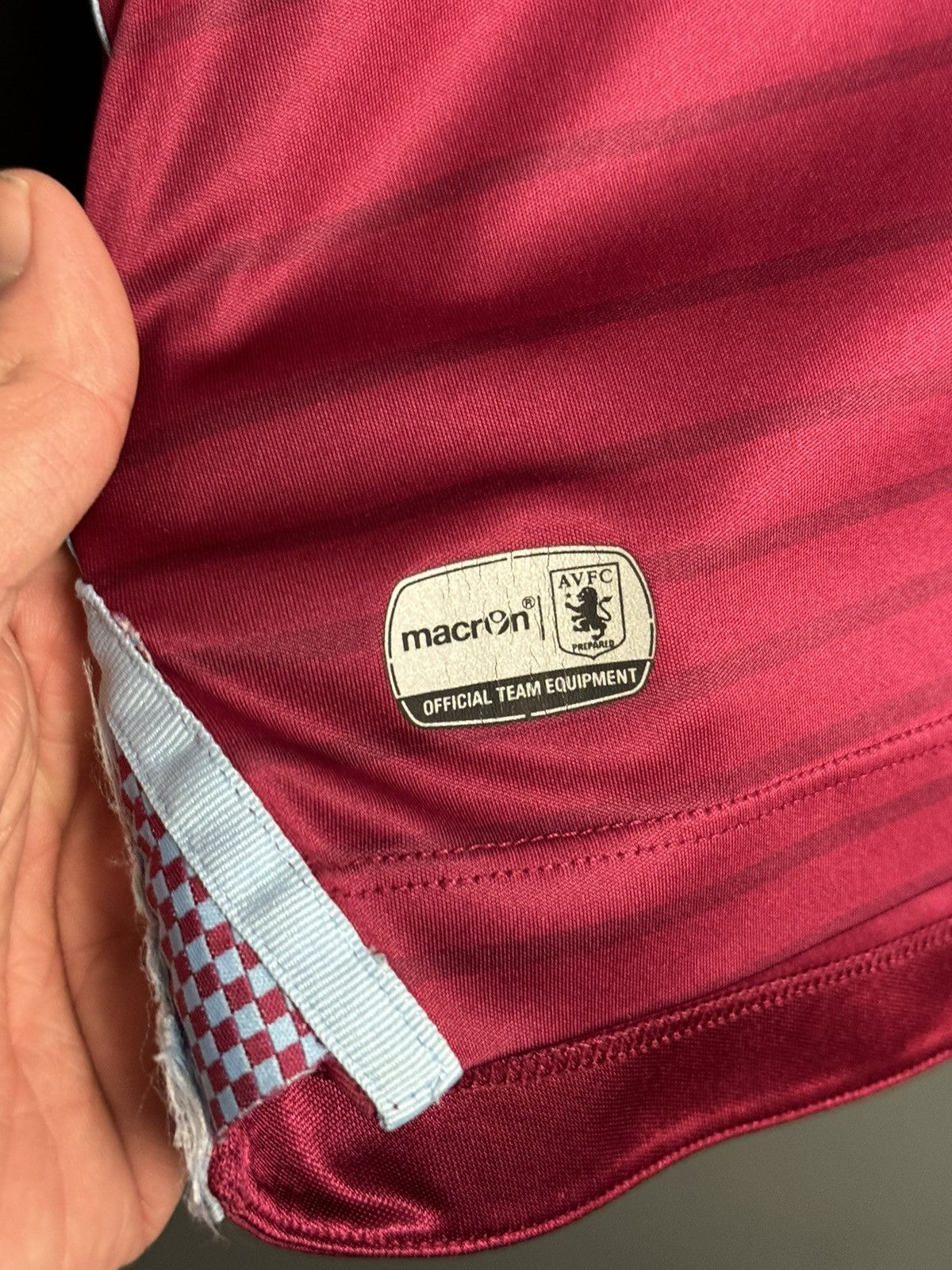 Macron Aston Villa 15/16 Home Football Long Sleeve Jersey Size US M / EU 48-50 / 2 - 5 Thumbnail