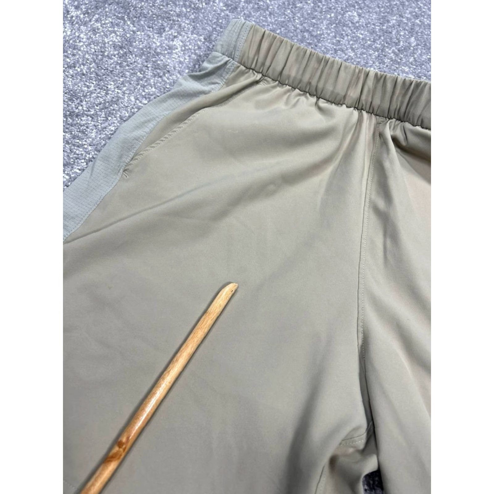 Outdoor Voices Outdoor Voices Shorts Womens M Beige Athletic Built In Liner Running Gym | Solid Nylon Polyester Spandex, Cross Training, 90s? Size 32" / US 10 / IT 46 - 3 Thumbnail