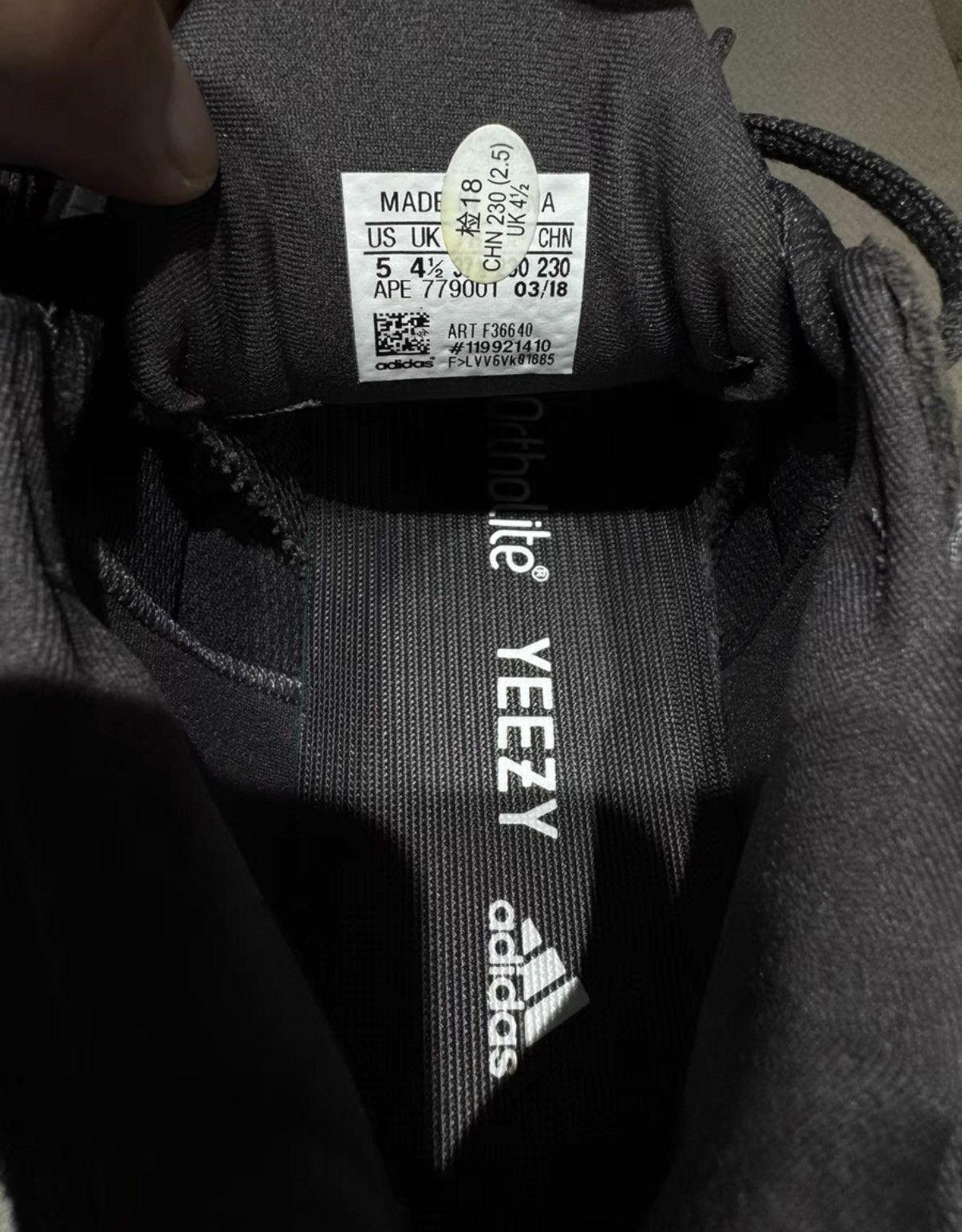 Adidas Adidas Yeezy 500 Utility Black K37 Size US 7 / IT 37 - 5 Thumbnail