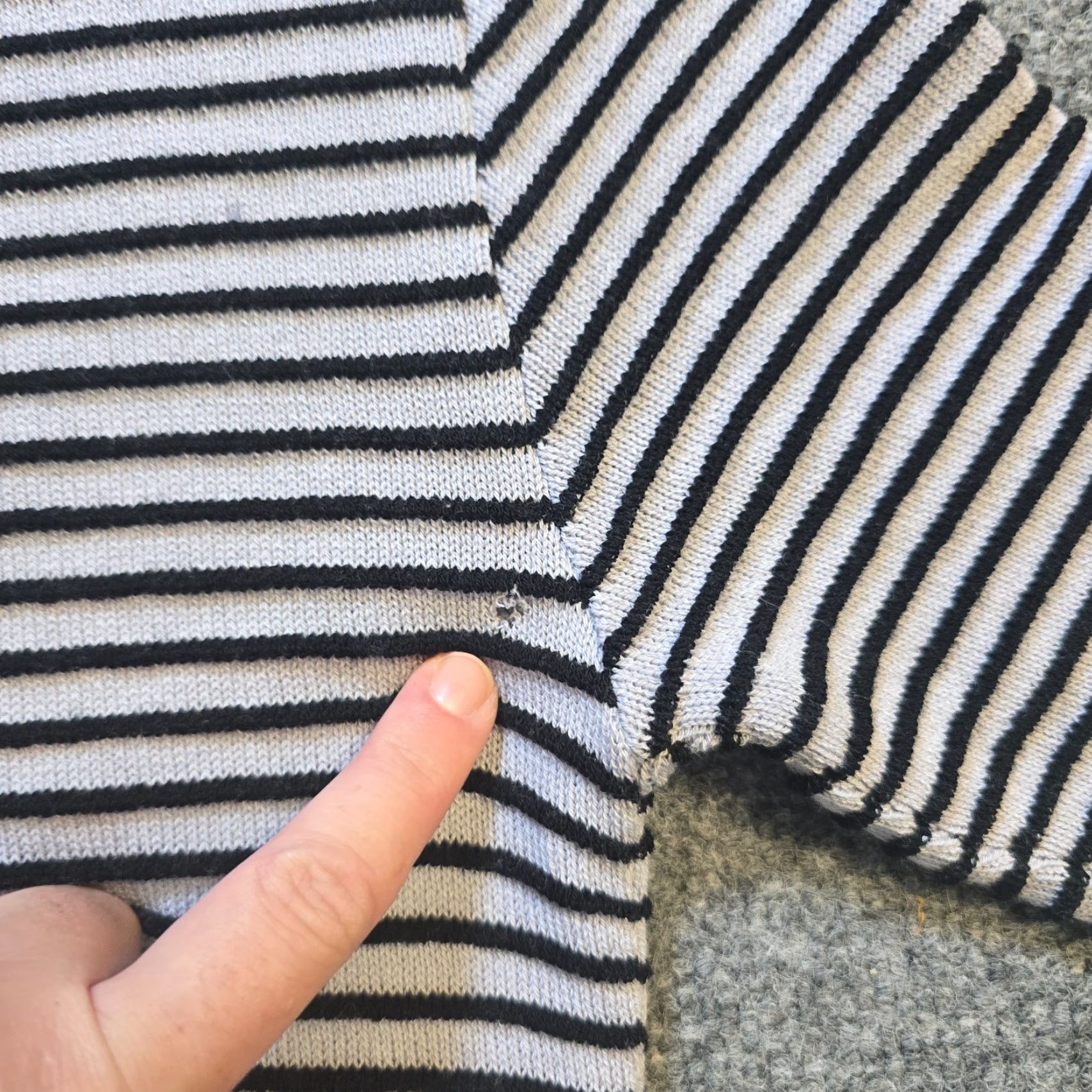 Vintage Biana Dress Womens Size M Gray Black Striped Merino Wool Fitted Knit Knee Length Casual Dress Size M / US 6-8 / IT 42-44 - 5 Thumbnail