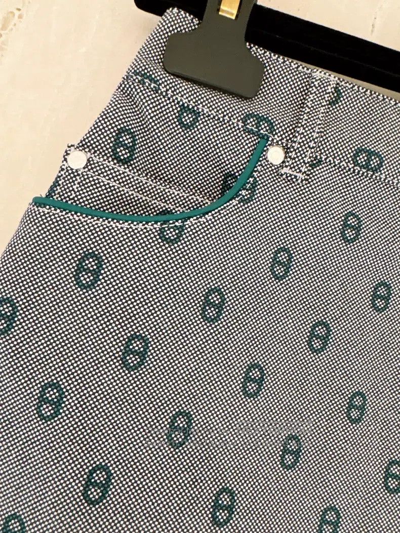 Hermes Hermes Grey-Green Pig Nose Button Skirt Size 42" / US 20 - 3 Thumbnail