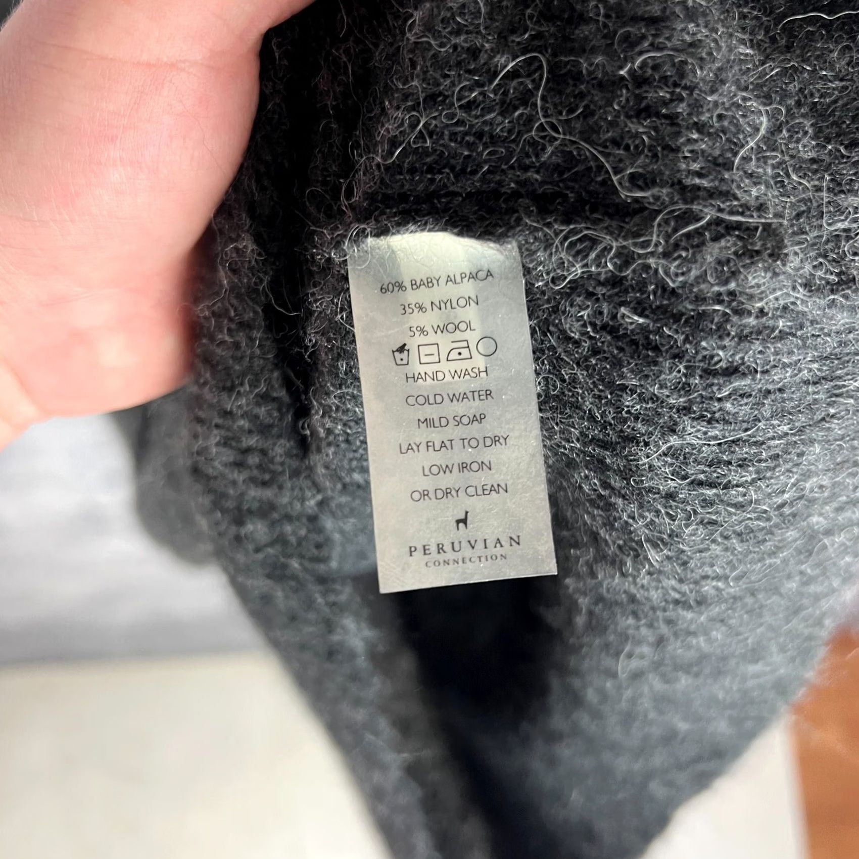 Vintage Peruvian Connection Alpaca Wool Blend Sweater Gray V-Neck Pullover Size L Womens Pullover Gray Alpaca Wool Blend V-Neck L Size L / US 10 / IT 46 - 5 Thumbnail