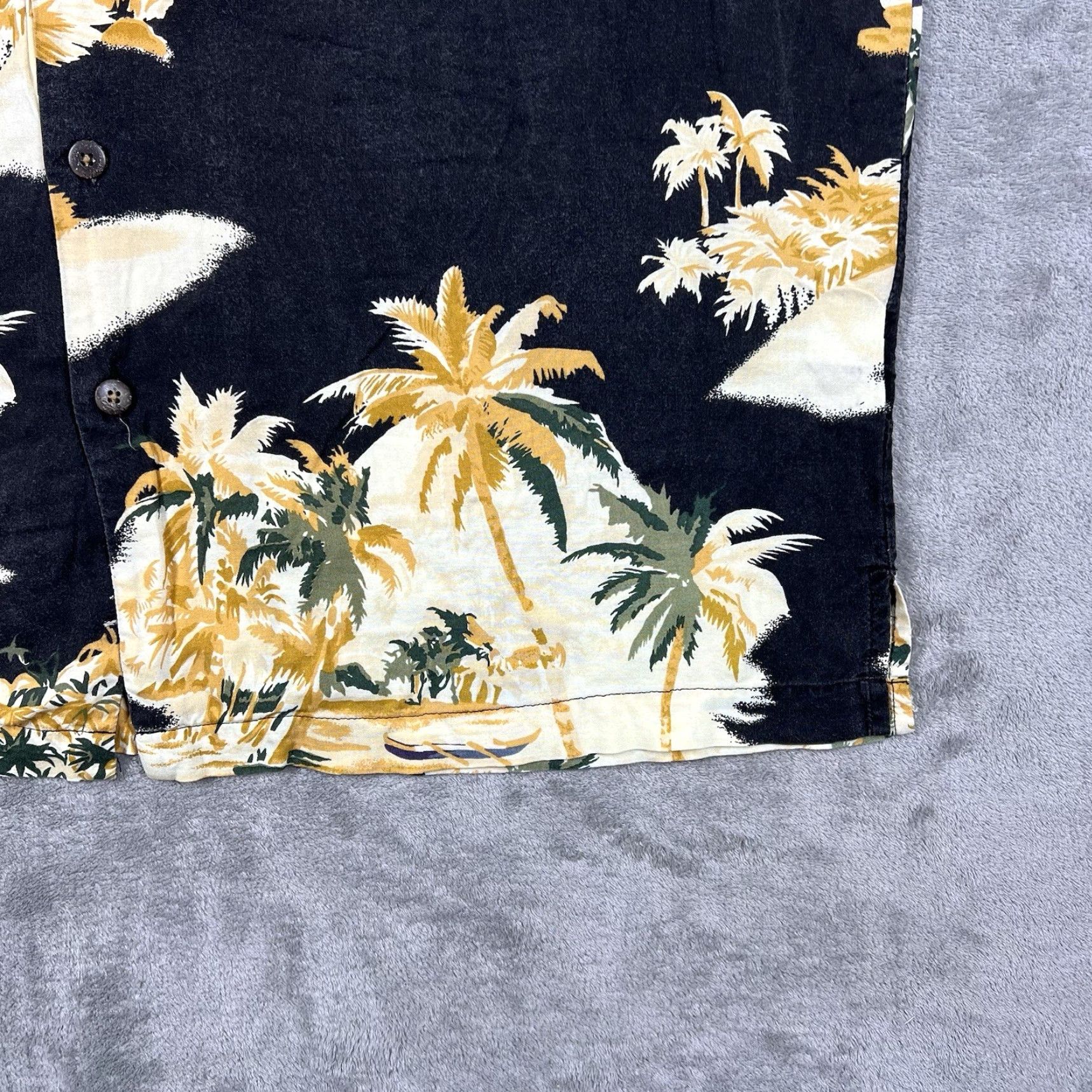 Vintage VINTAGE Linguine & Bob Hawaiian Shirt Men's Button Up Size L Blue Floral Short Sleeve Regular Button-Up 100% Rayon Size US L / EU 52-54 / 3 - 5 Thumbnail